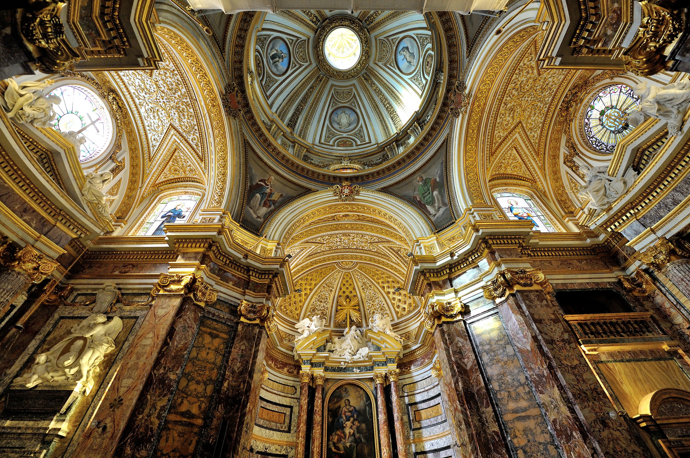 Roma-Interno S.Antonio dei Portoghesi