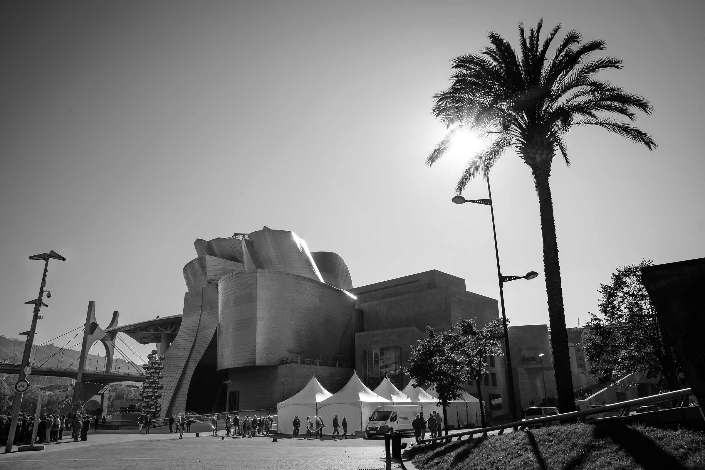 Lights and shadows on the Guggenheim