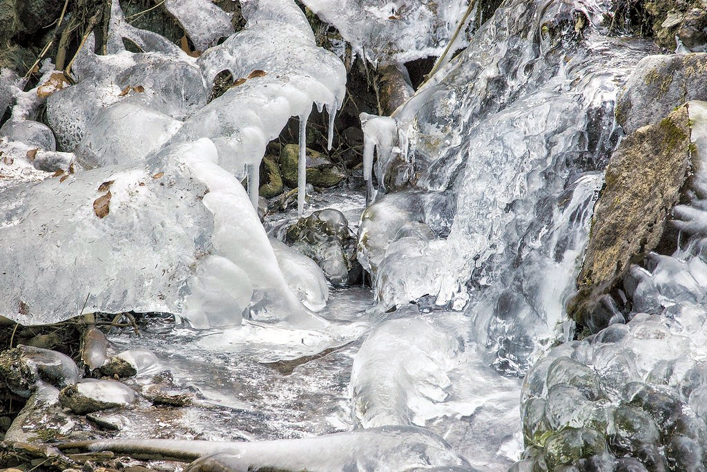 il torrente ghiacciato