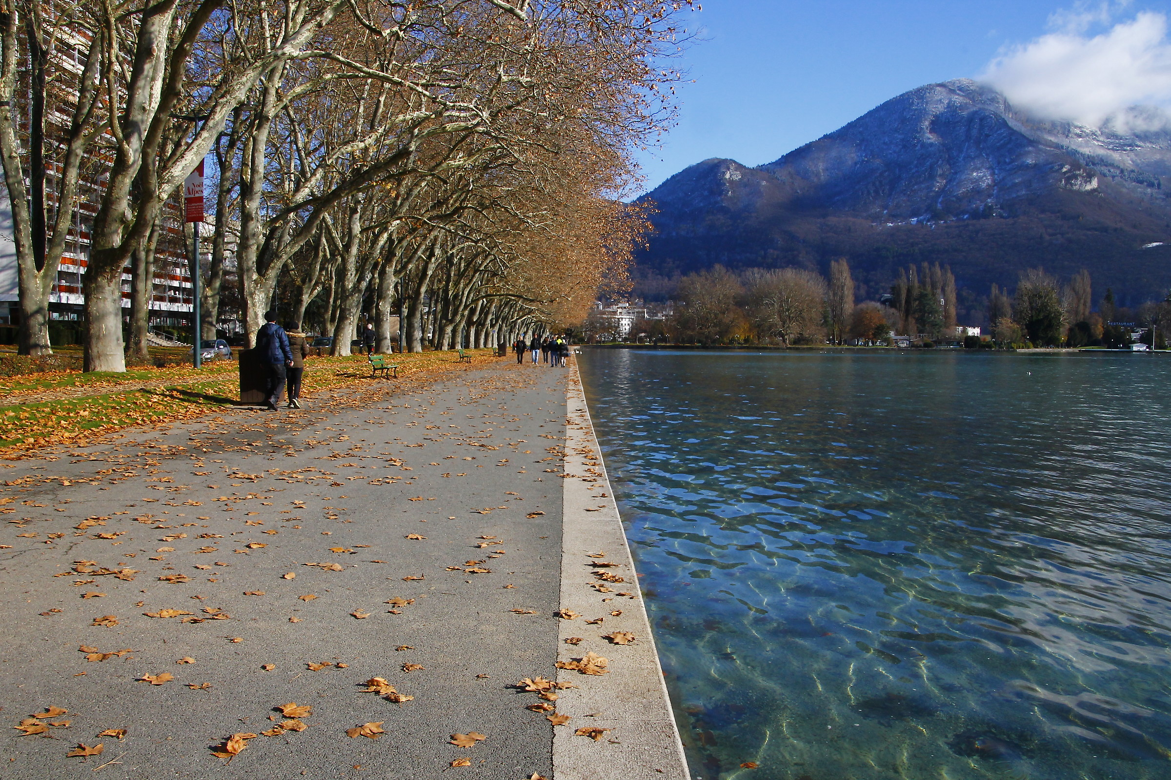 the two metà..Annecy