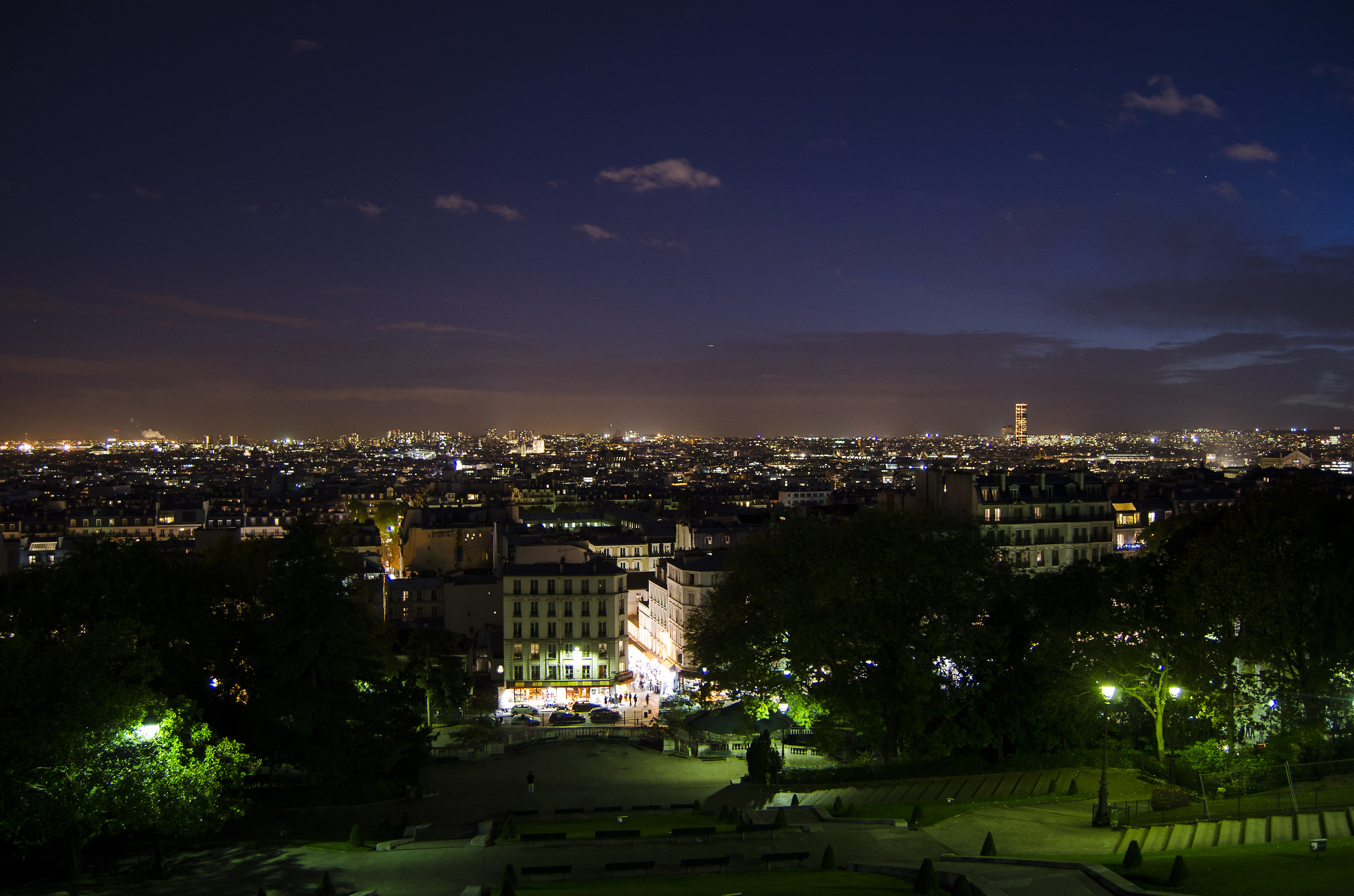 | Voici Paris |