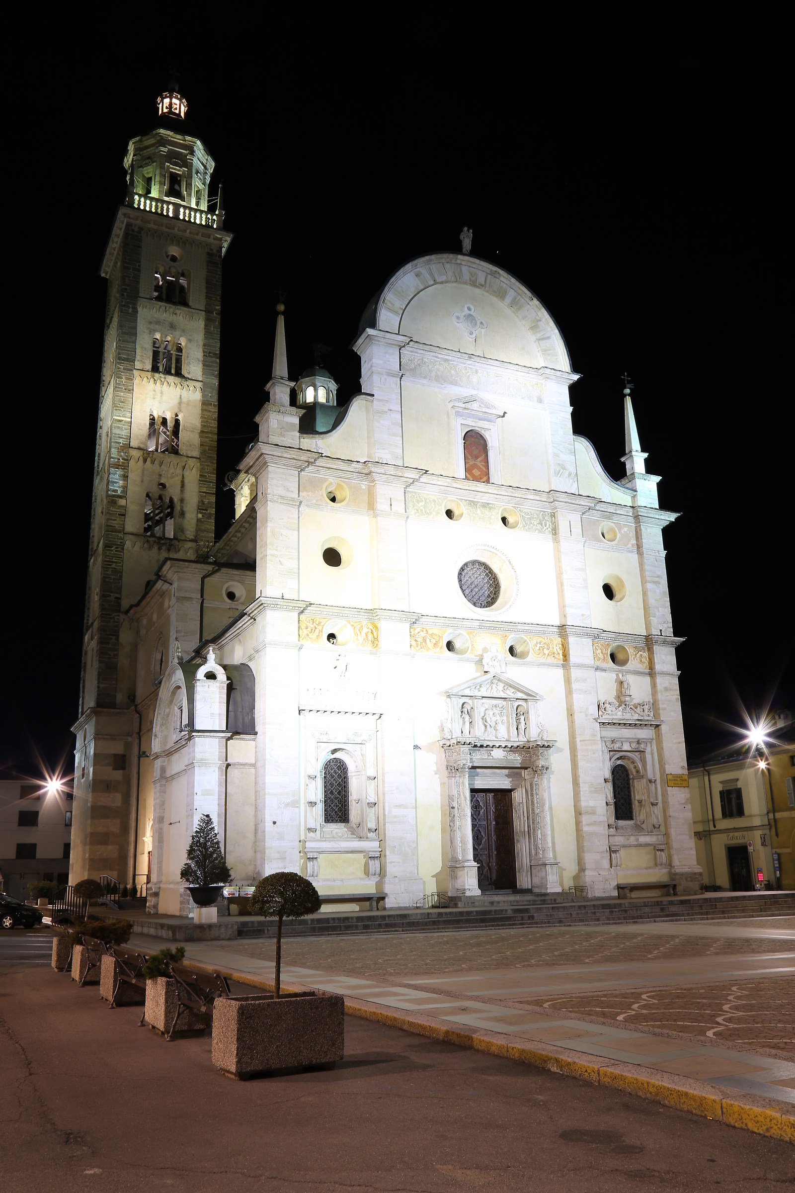 "Madonna of the draw"