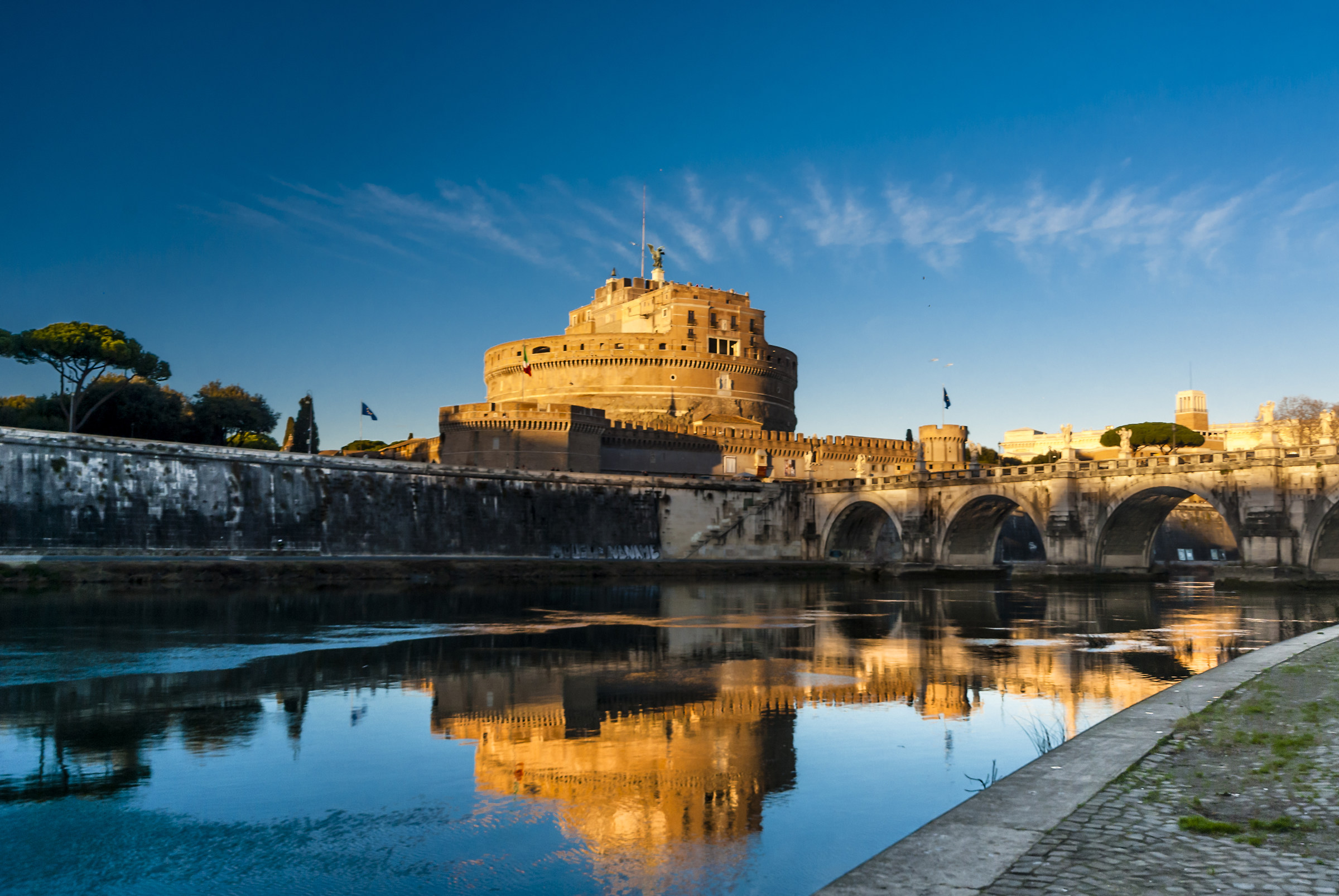 Colossus on the Tevere, Castel Sant'Angelo