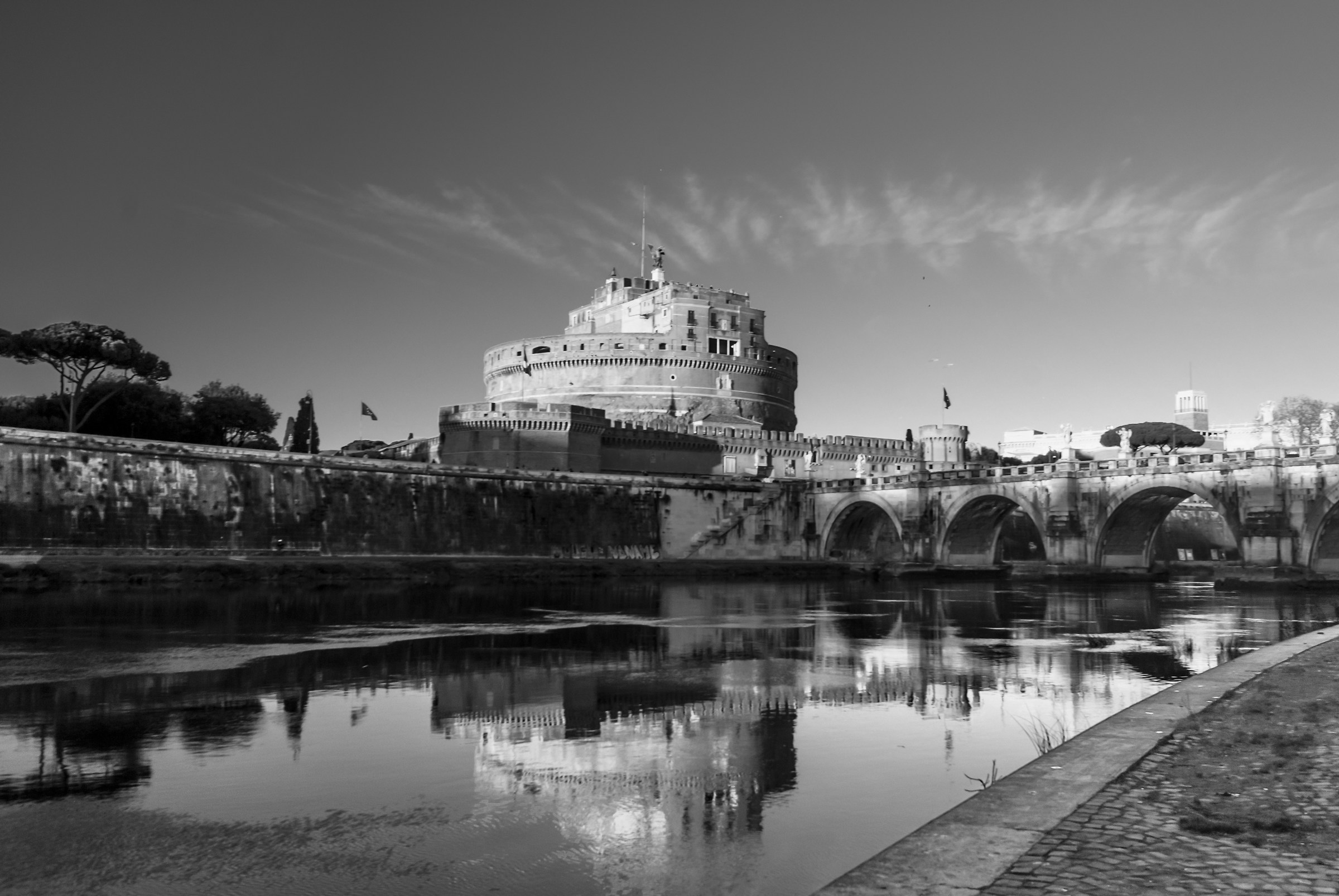 Colossus on the Tevere bw, Castel Sant'Angelo