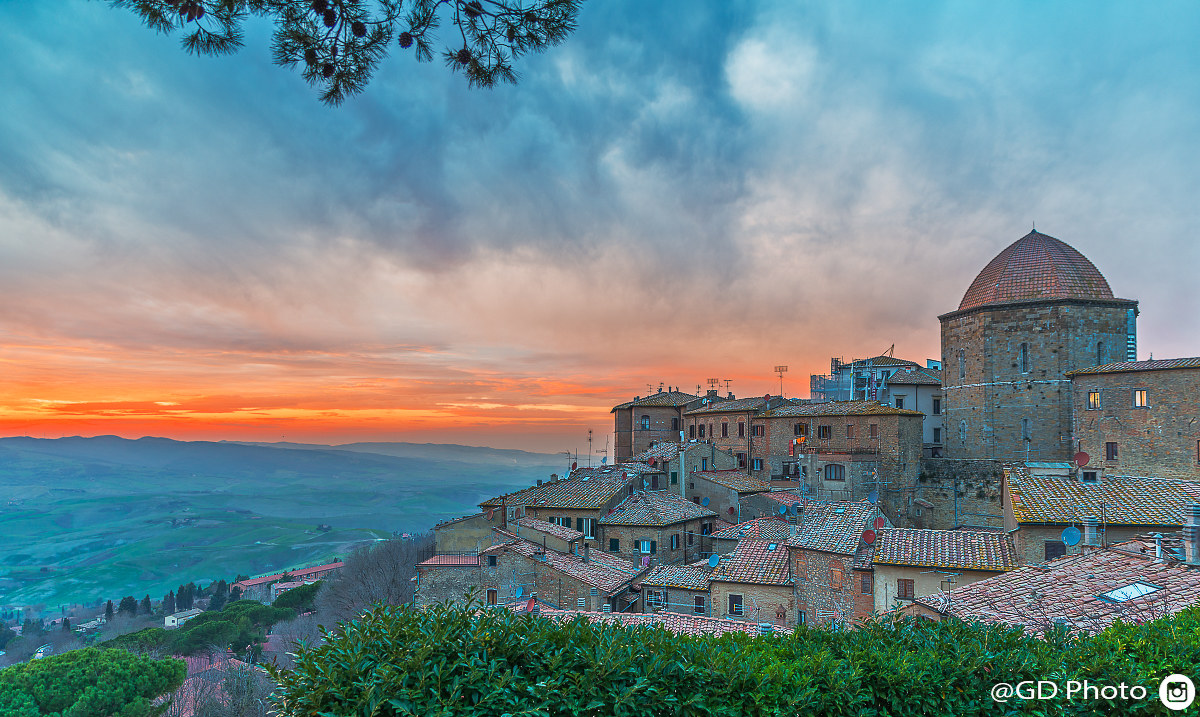 Tramonto a Volterra