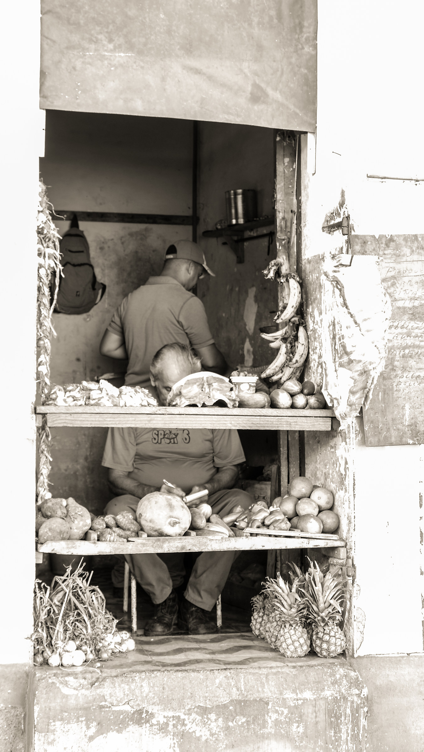 Trinidad (Cuba) workshop of groceries
