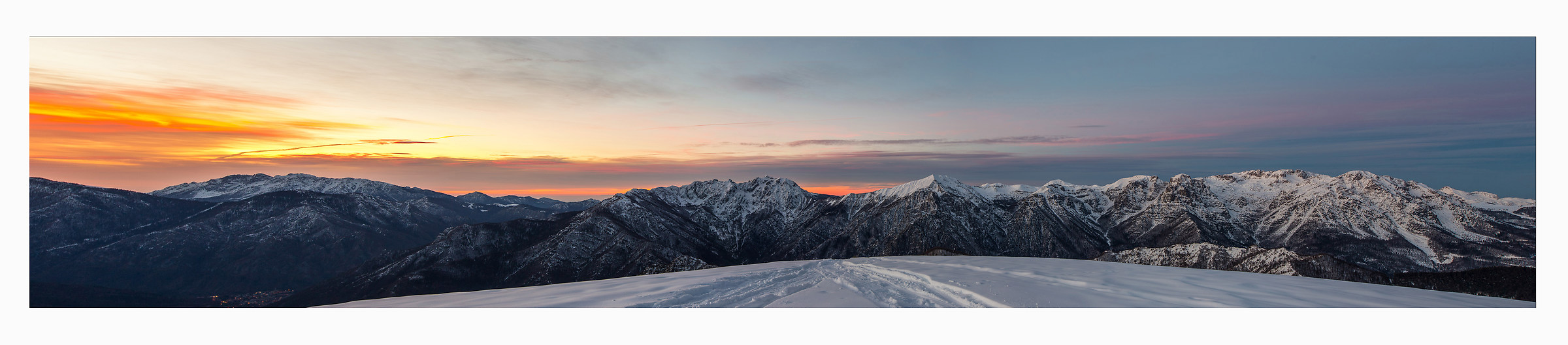 Alba sul monte Avaro (panoramica)