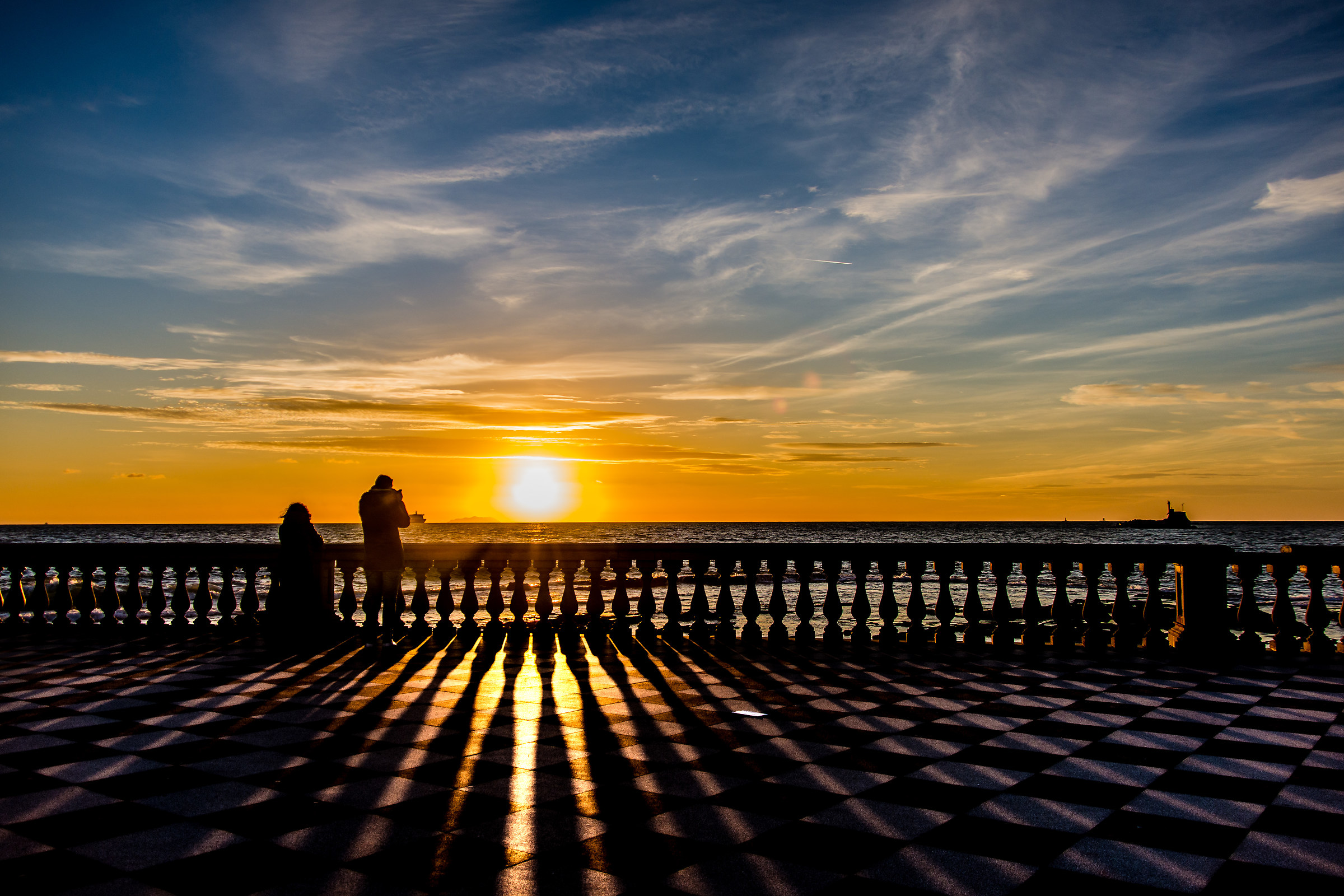 Ombre lunghe sulla terrazza Mascagni