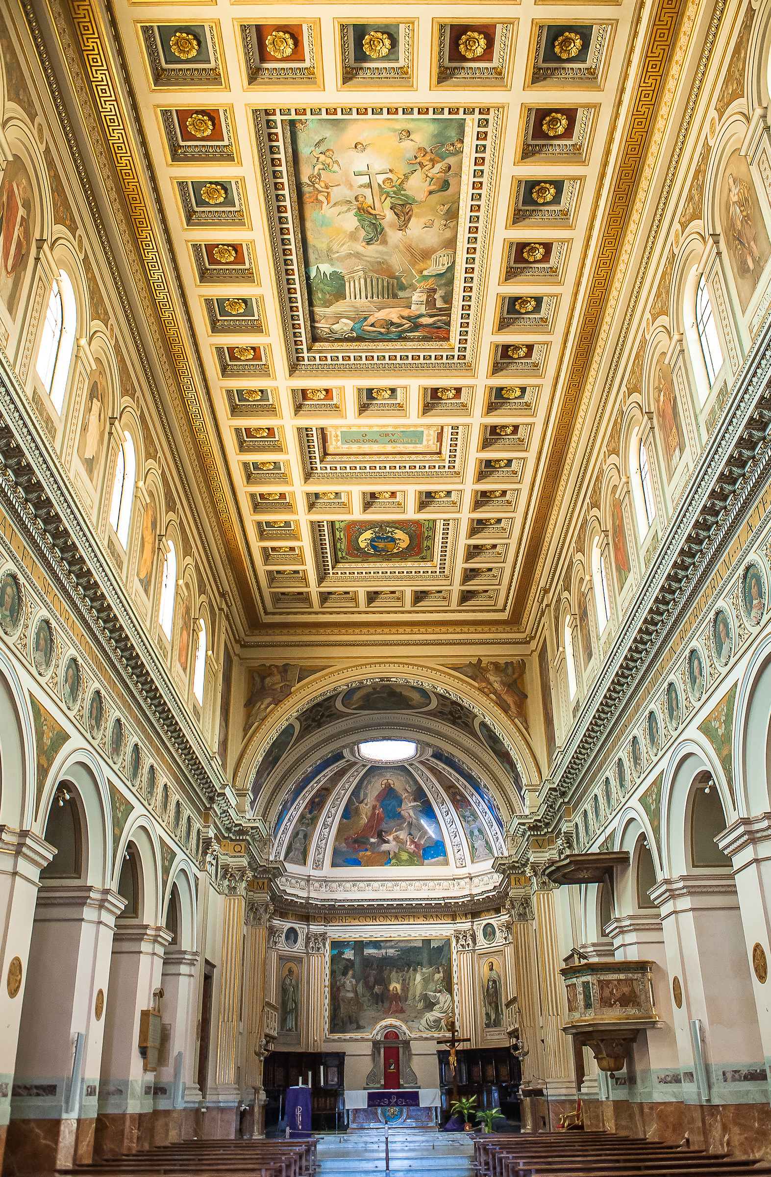 Palestrina (Rm)-Interno Cattedrale S.Agapito