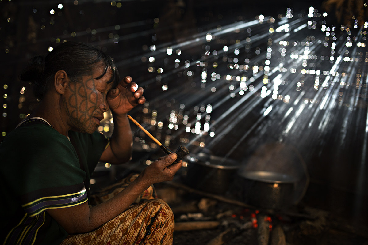 burma cuisine. explosion of light.