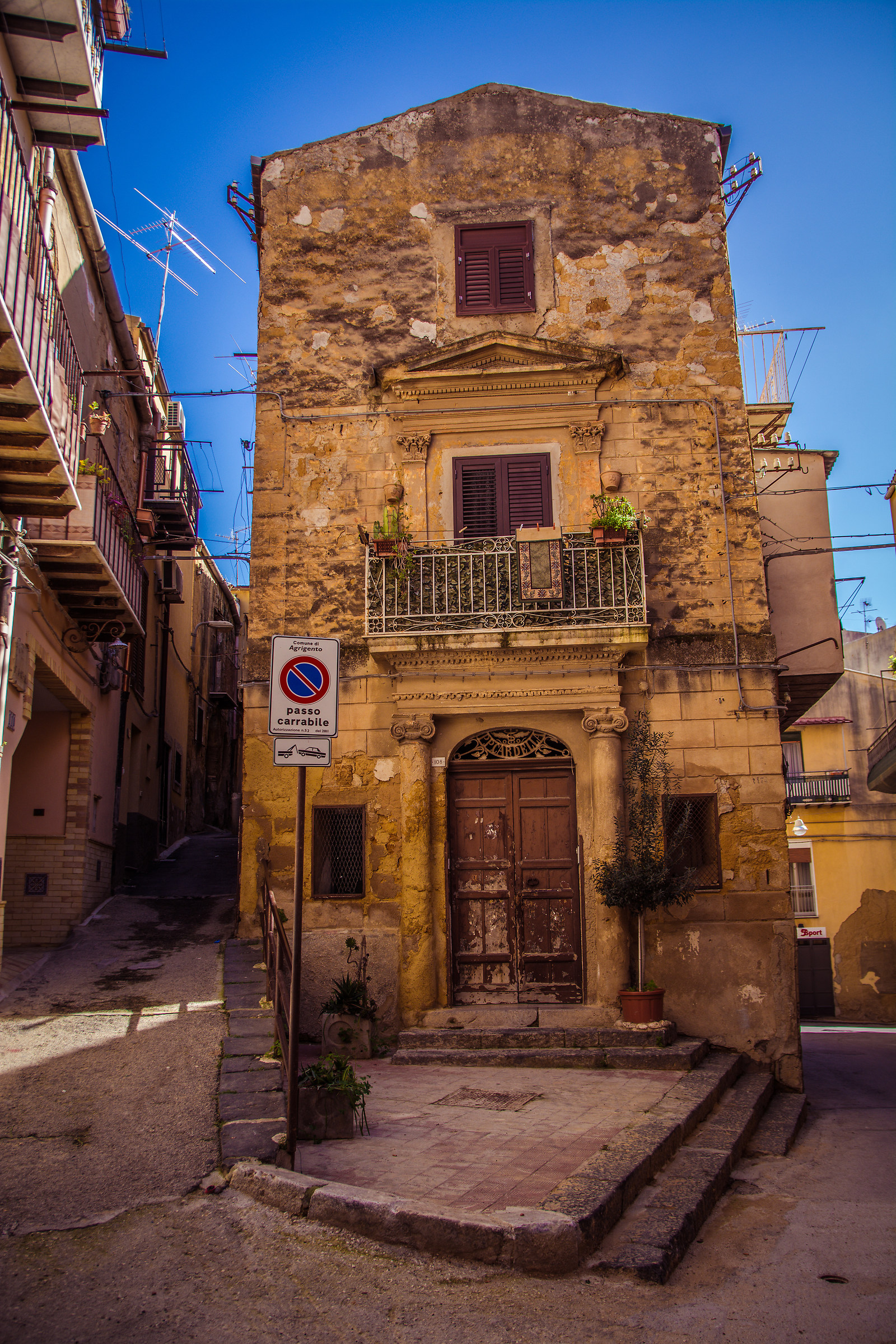 The forgotten portal