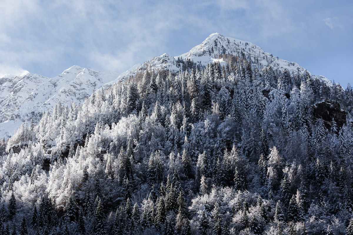 The splendor of the snow on Mount Menna ...