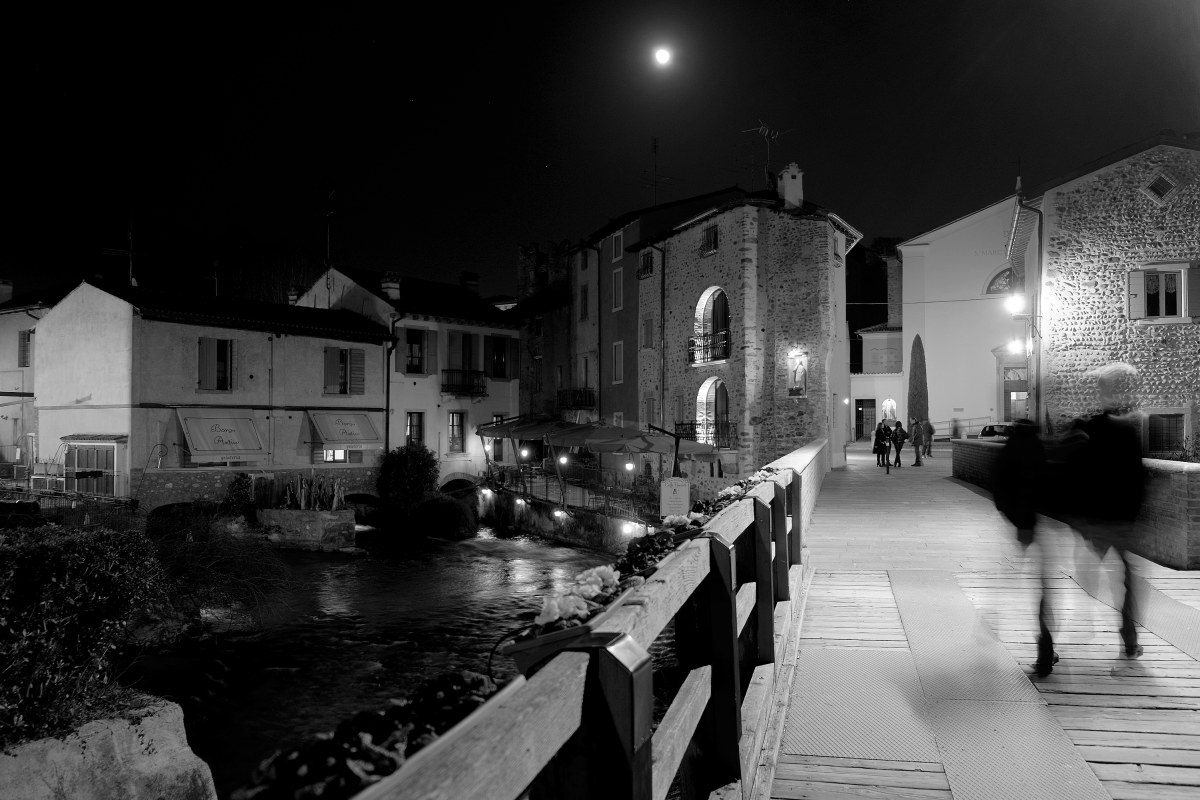 Borghetto sul Mincio, passeggiata notturna nel borgo >&gt...