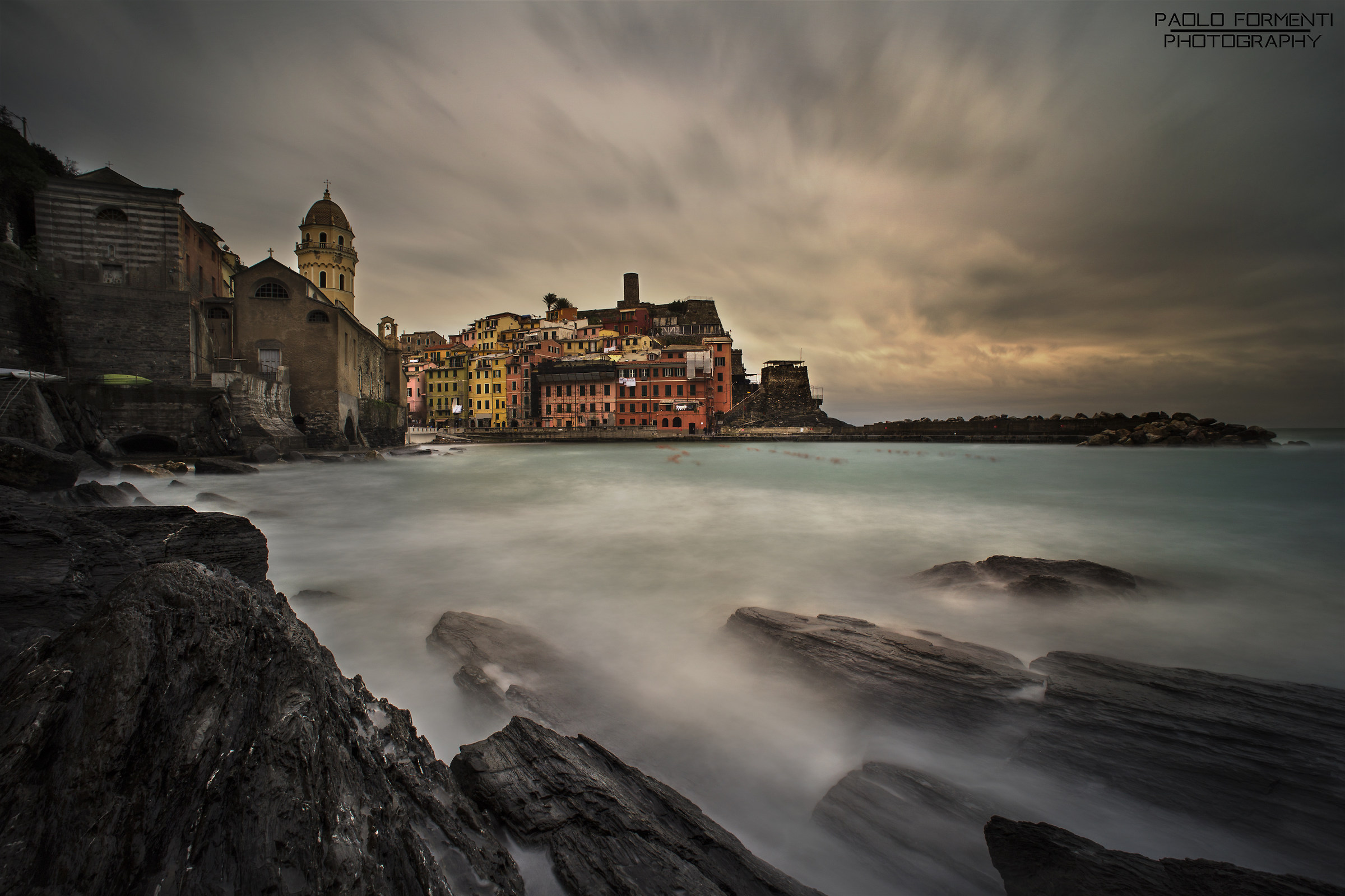 Mare mosso a Vernazza