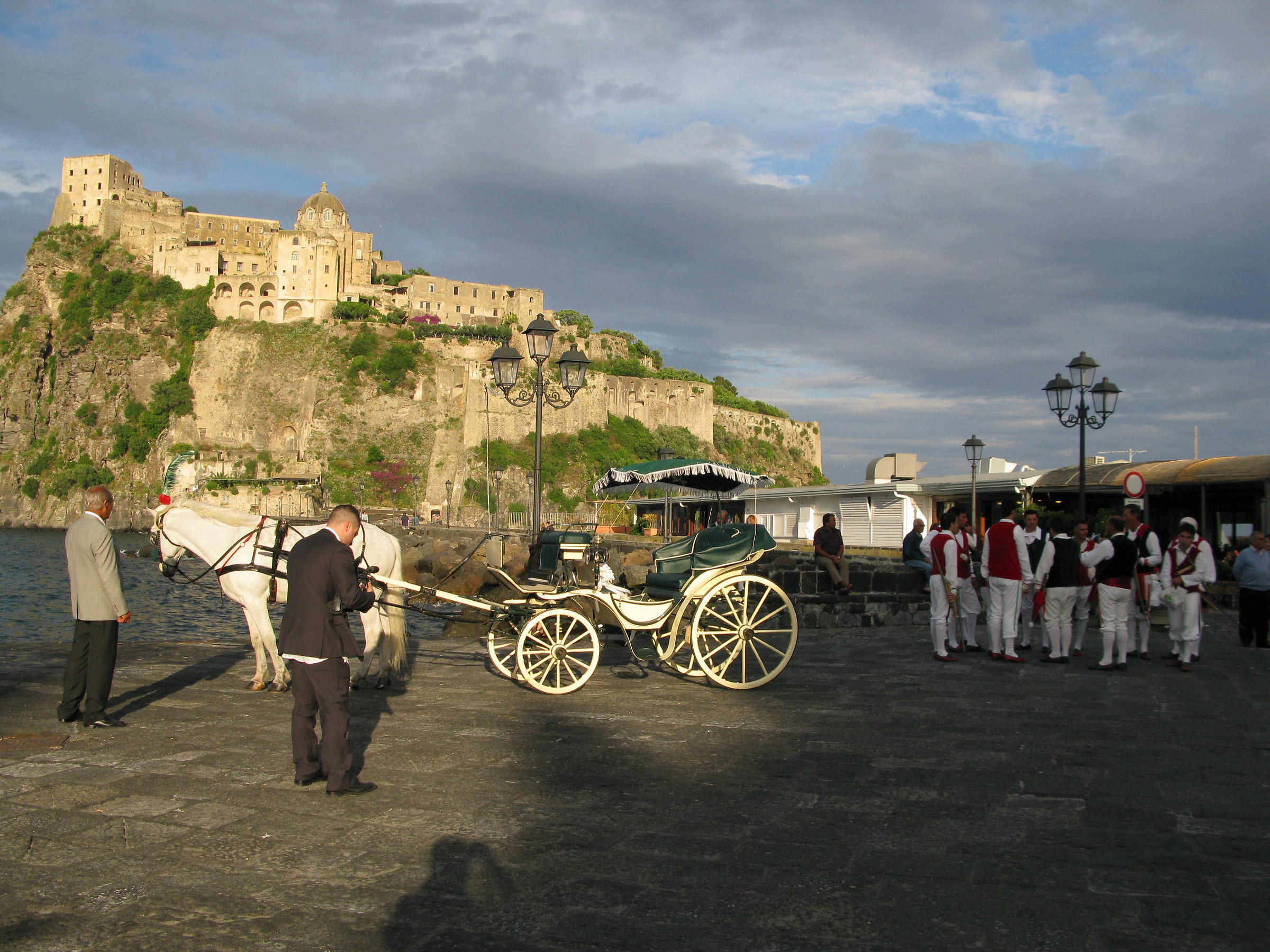 wedding at the Aragonese castle