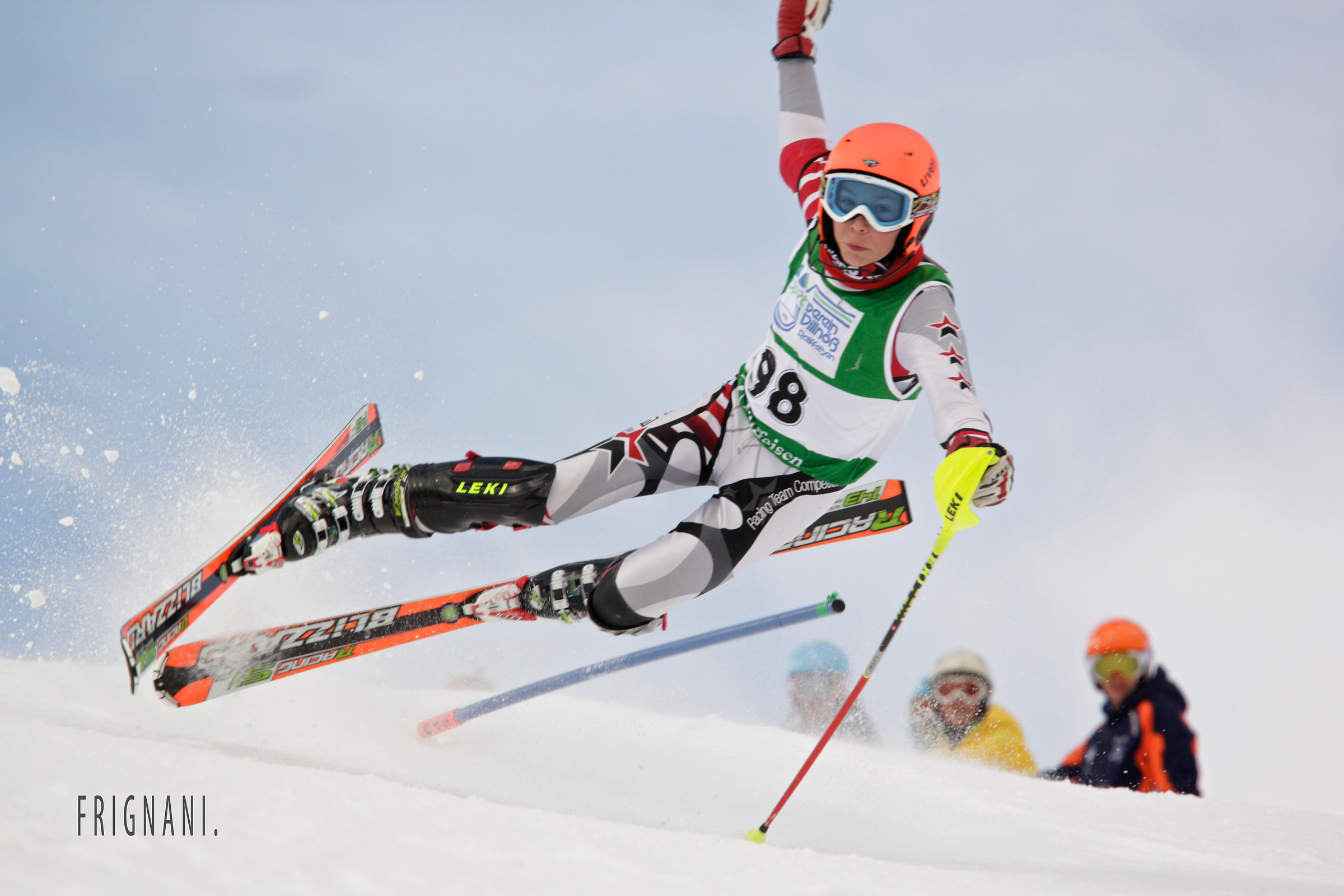 Caduta in Gara di sci slalom 2015