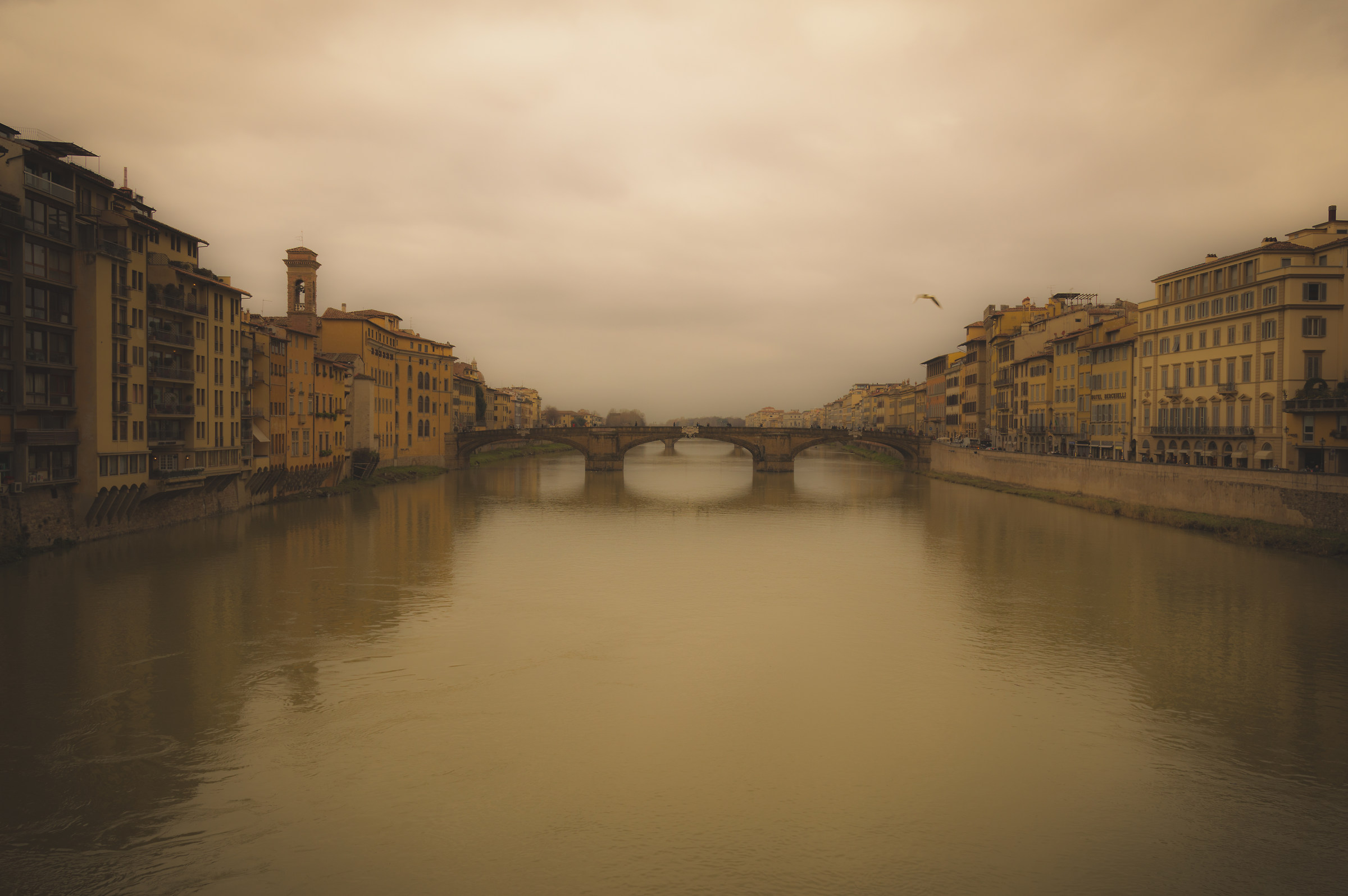 Fiume Arno, vista dal Ponte Vecchio