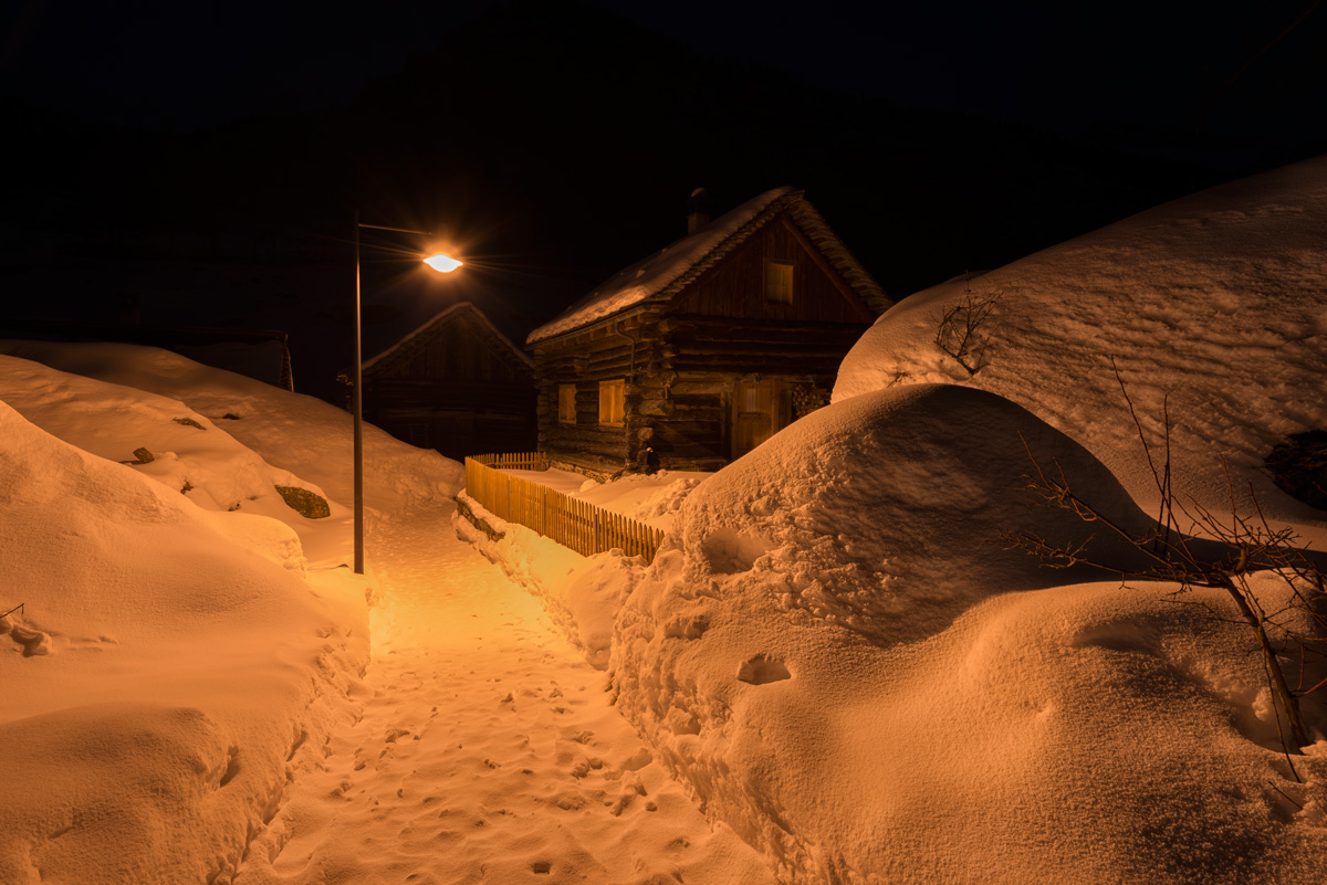 Bosco Gurin by night