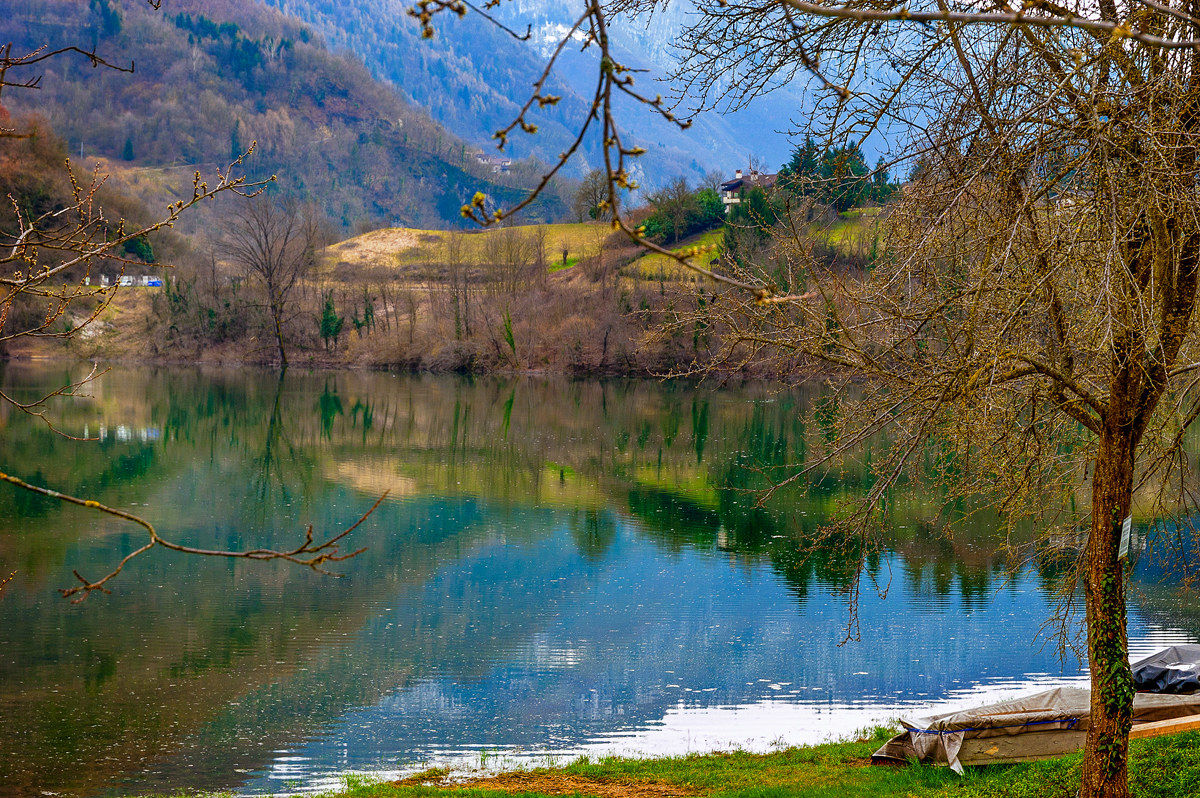 Lago di Corlo
