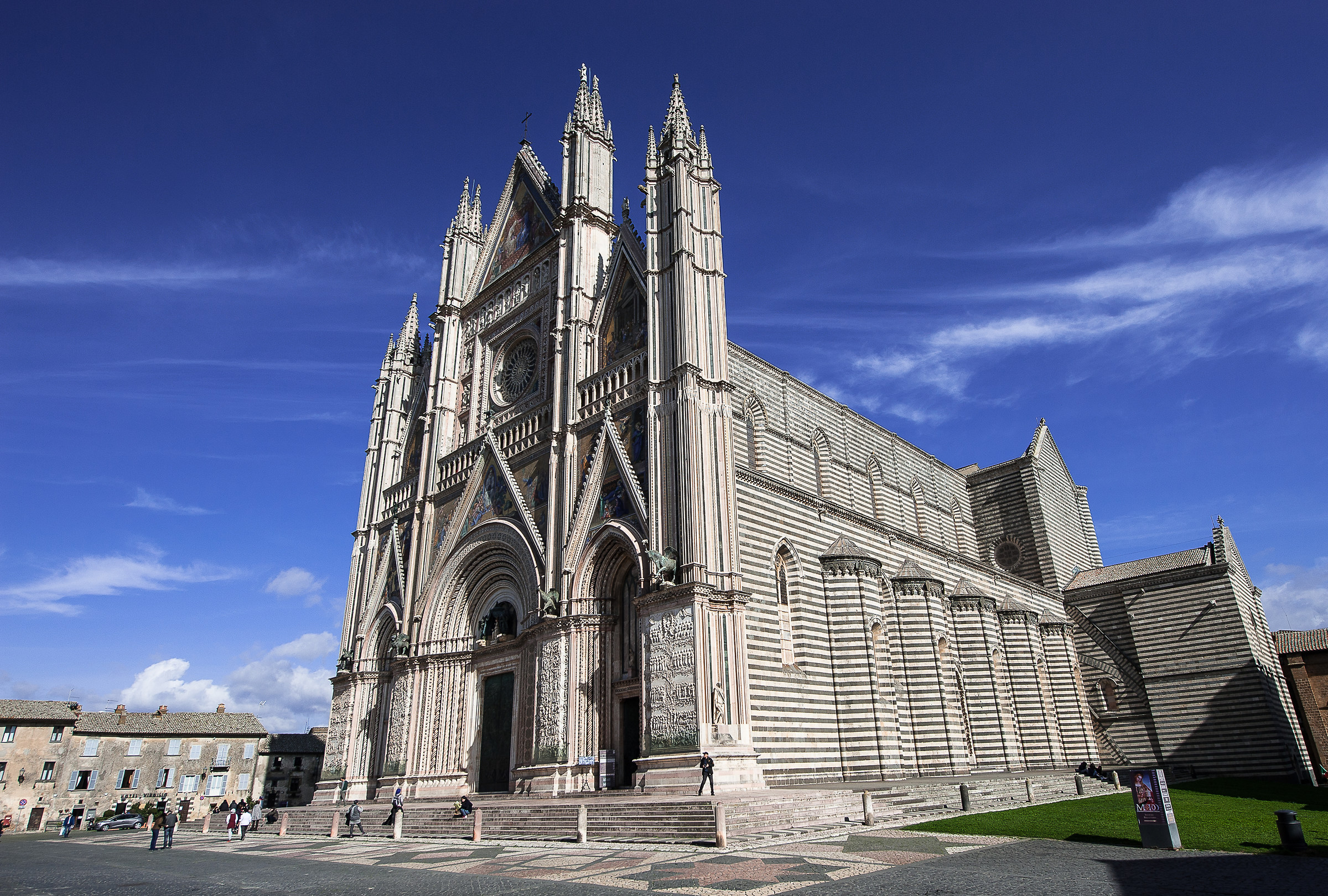 Duomo di Orvieto-Vista Esterna