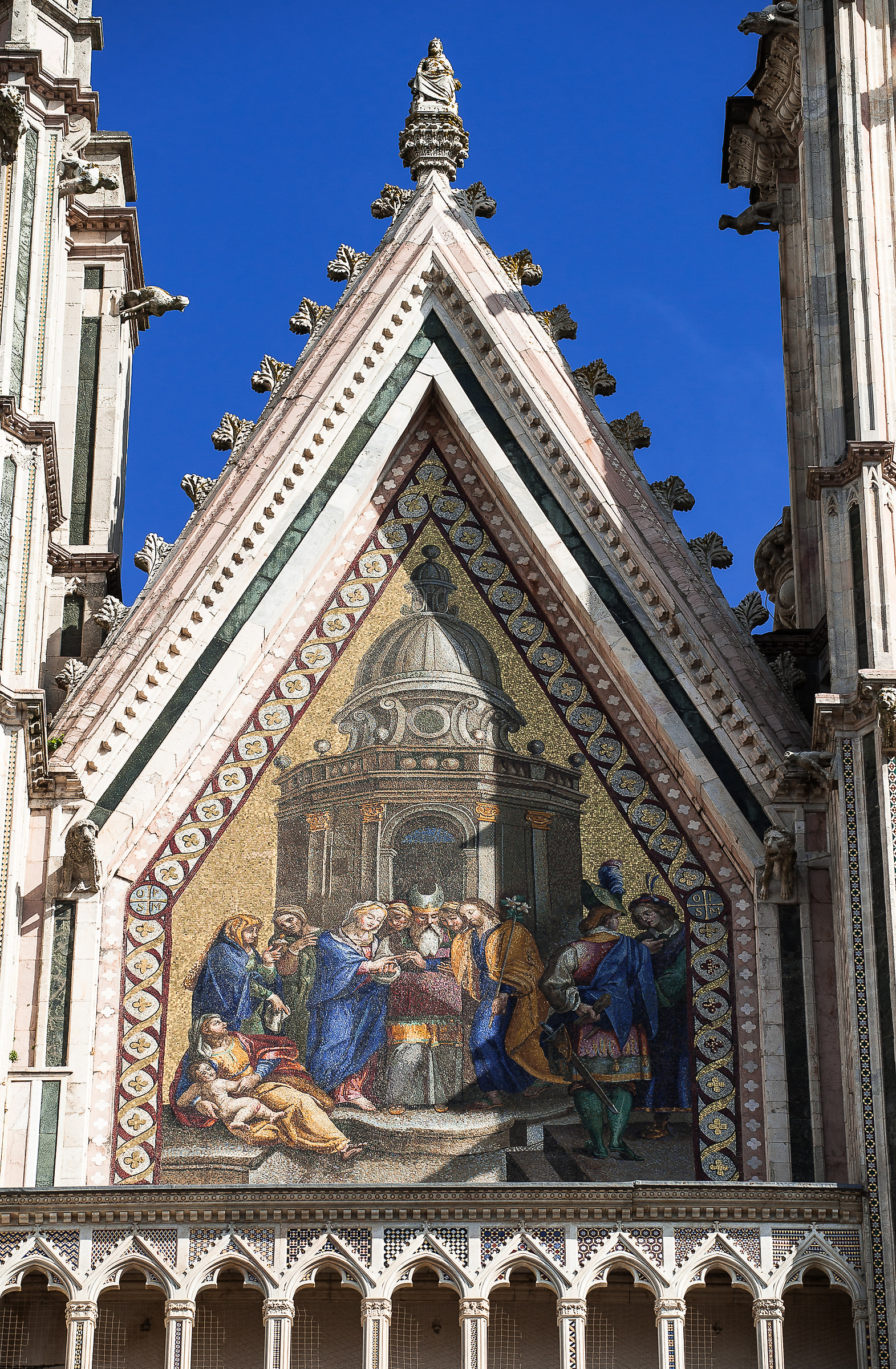 Duomo di Orvieto-Particolare Mosaico Esterno