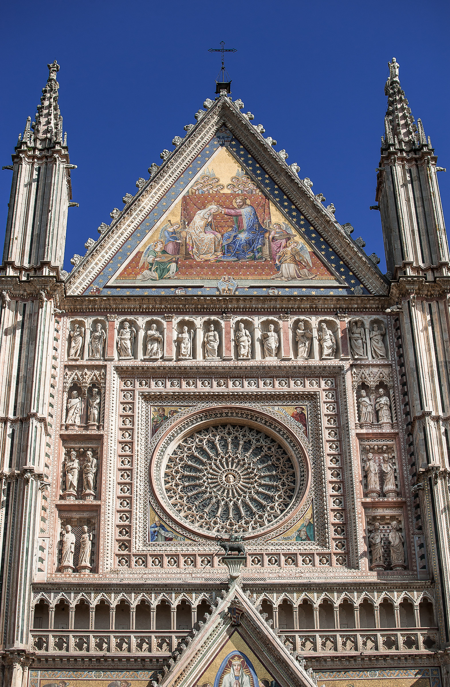 Duomo di Orvieto-Particolare Facciata