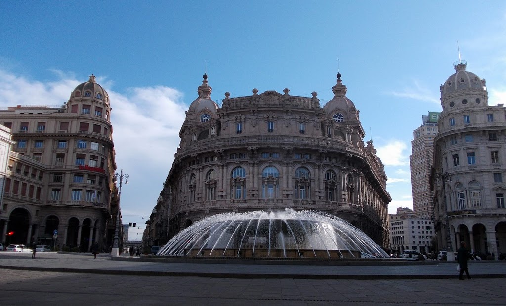 Piazza De Ferrari, Genoa