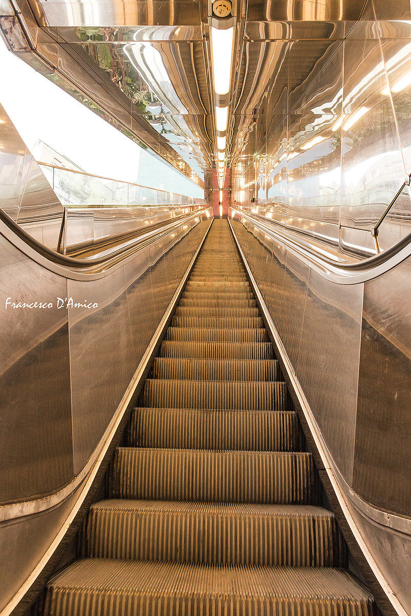 Metro Naples on Valentine's Day