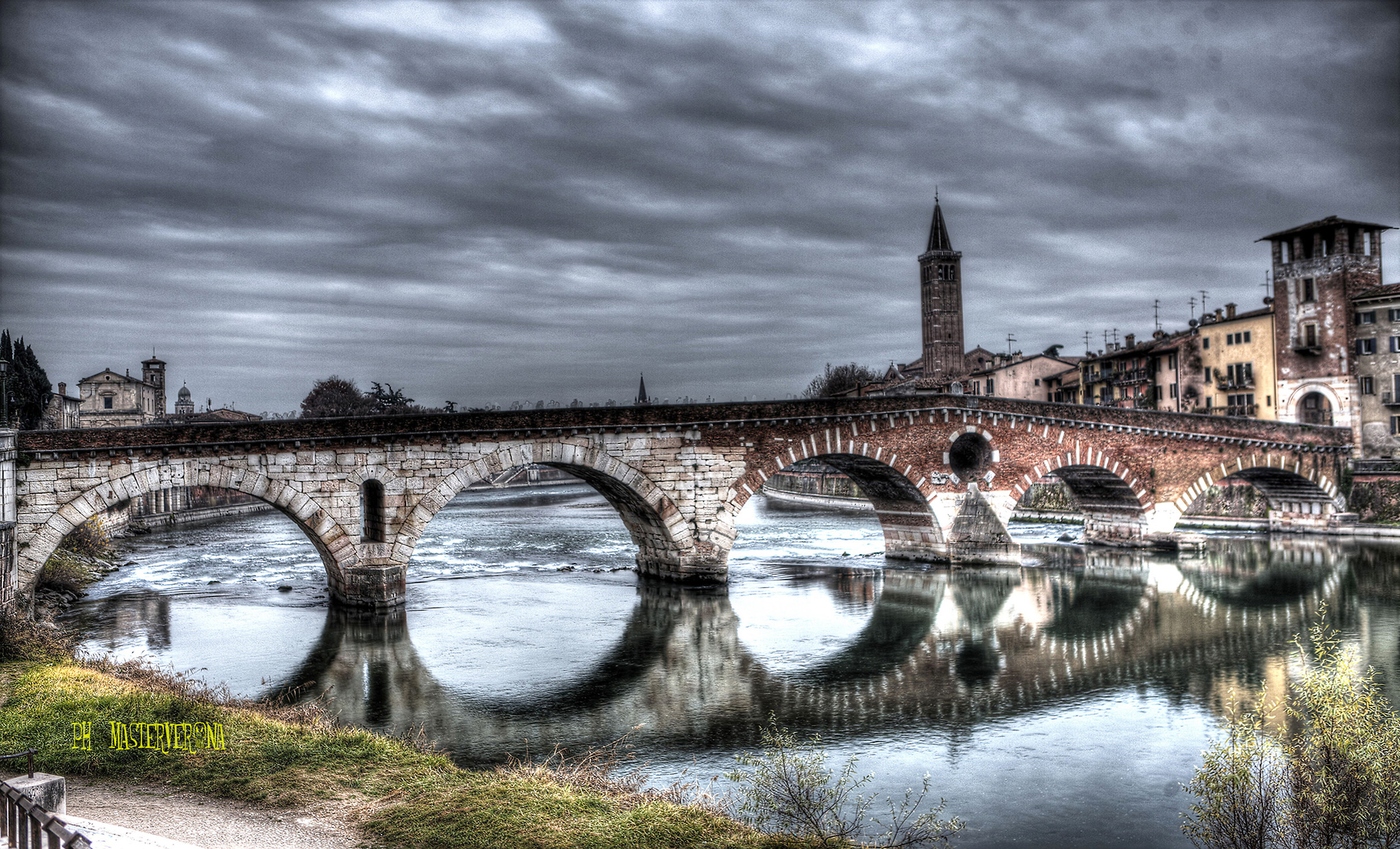 Ponte Pietra