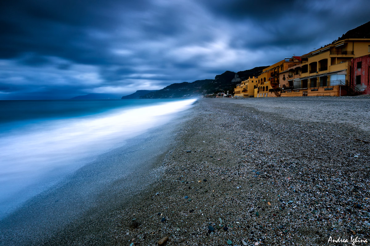 Alba uggiosa a Varigotti