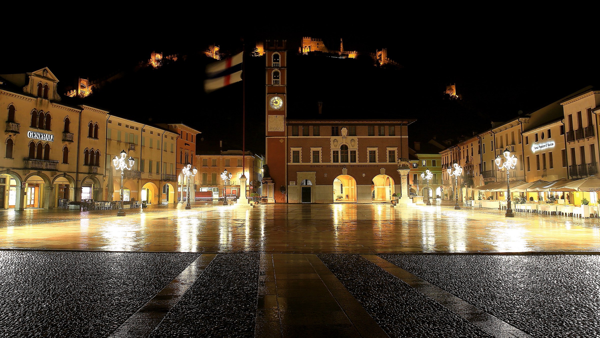 Marostica the square