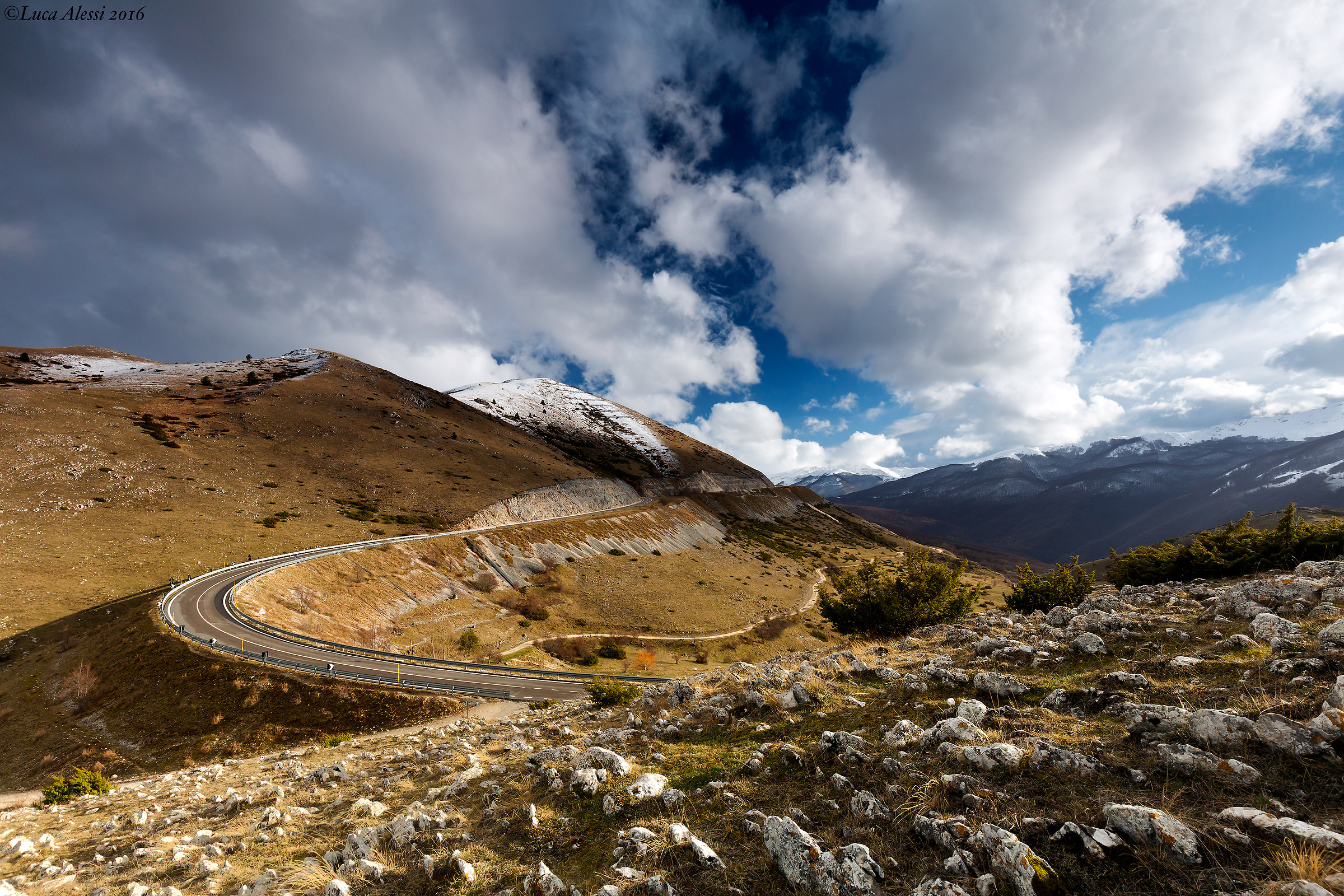 The road to Campofelice (aq)