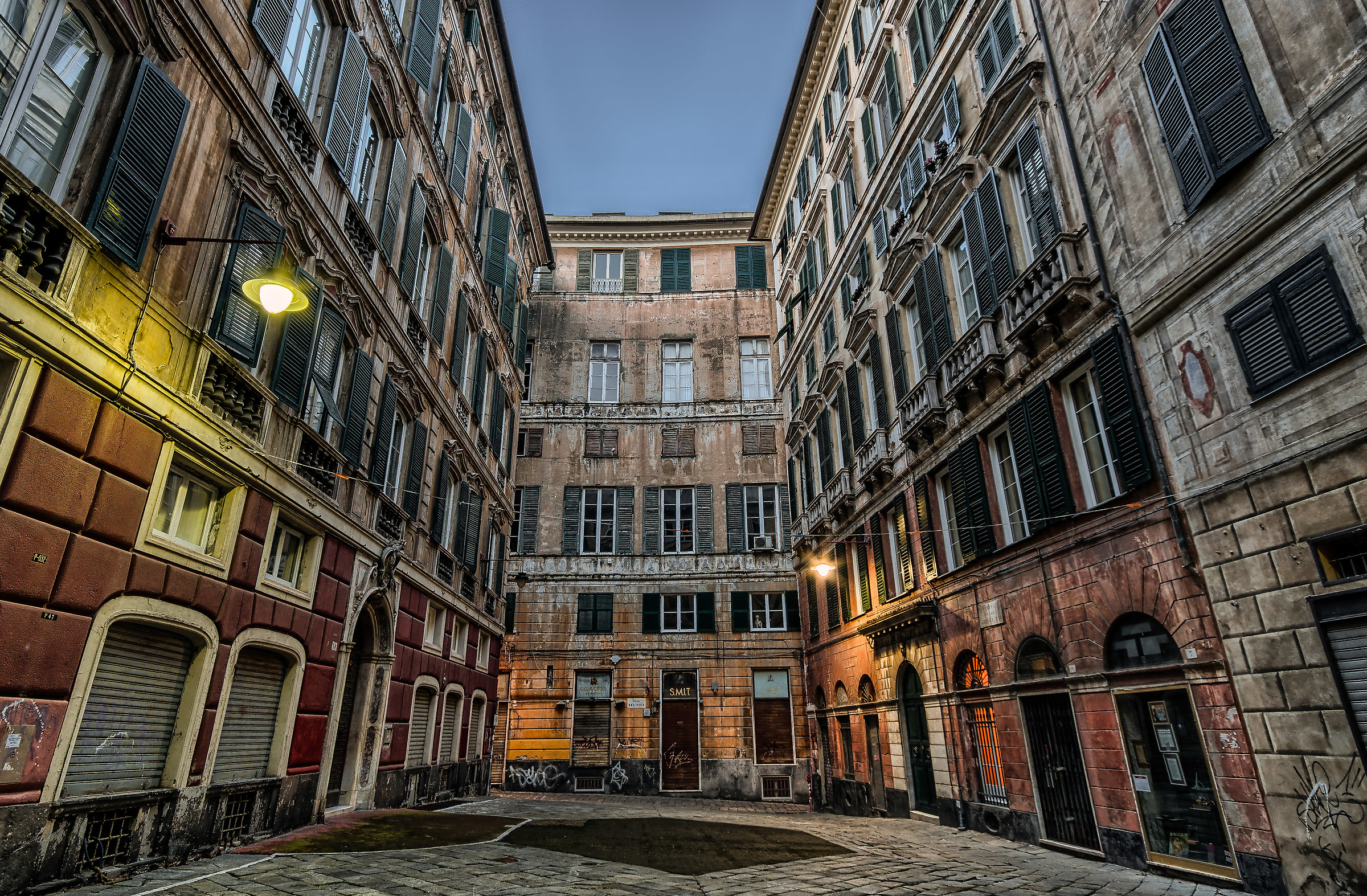Piazza delle Scuole Pie (Genova )...gioiello barocco