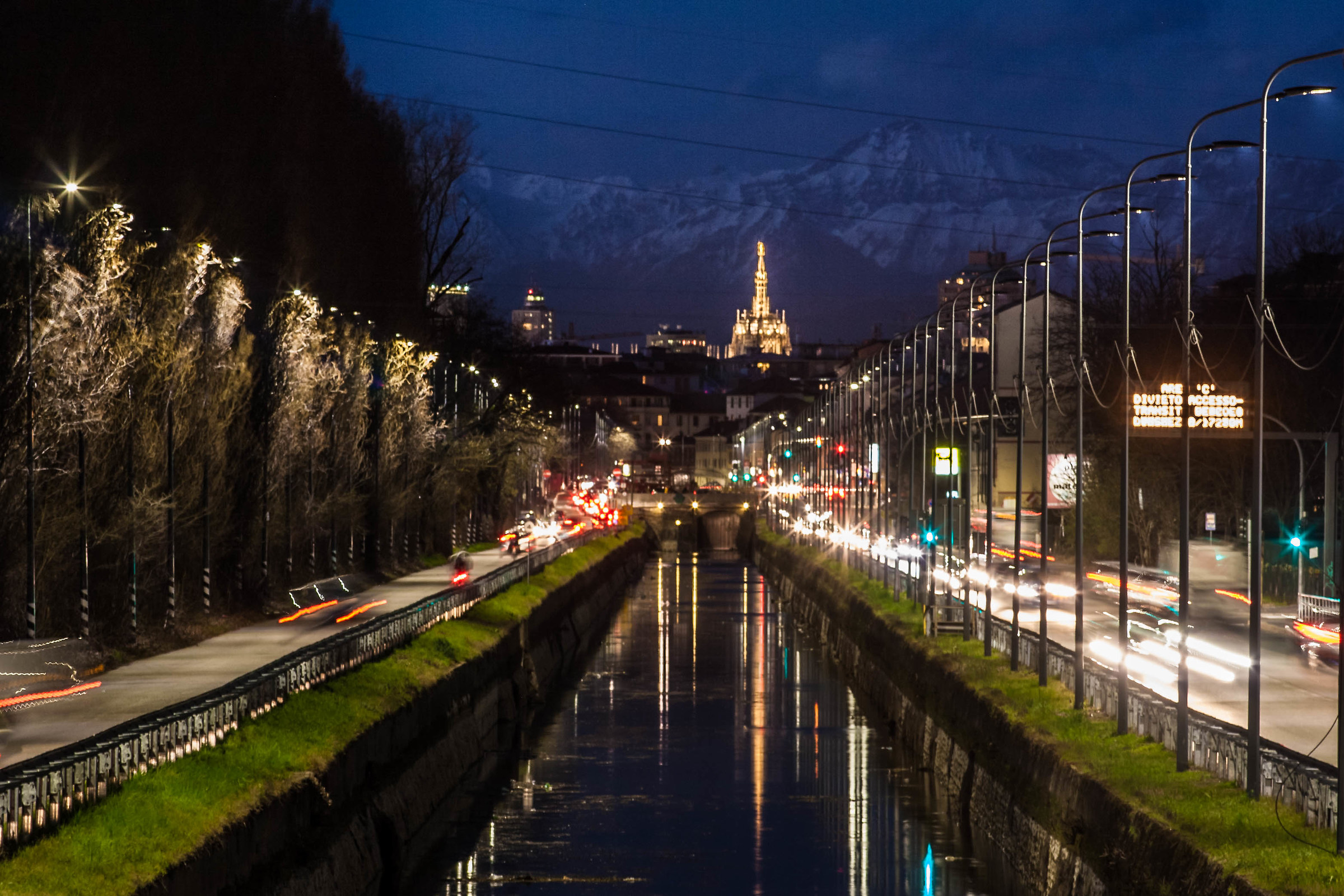 One evening on the Naviglio