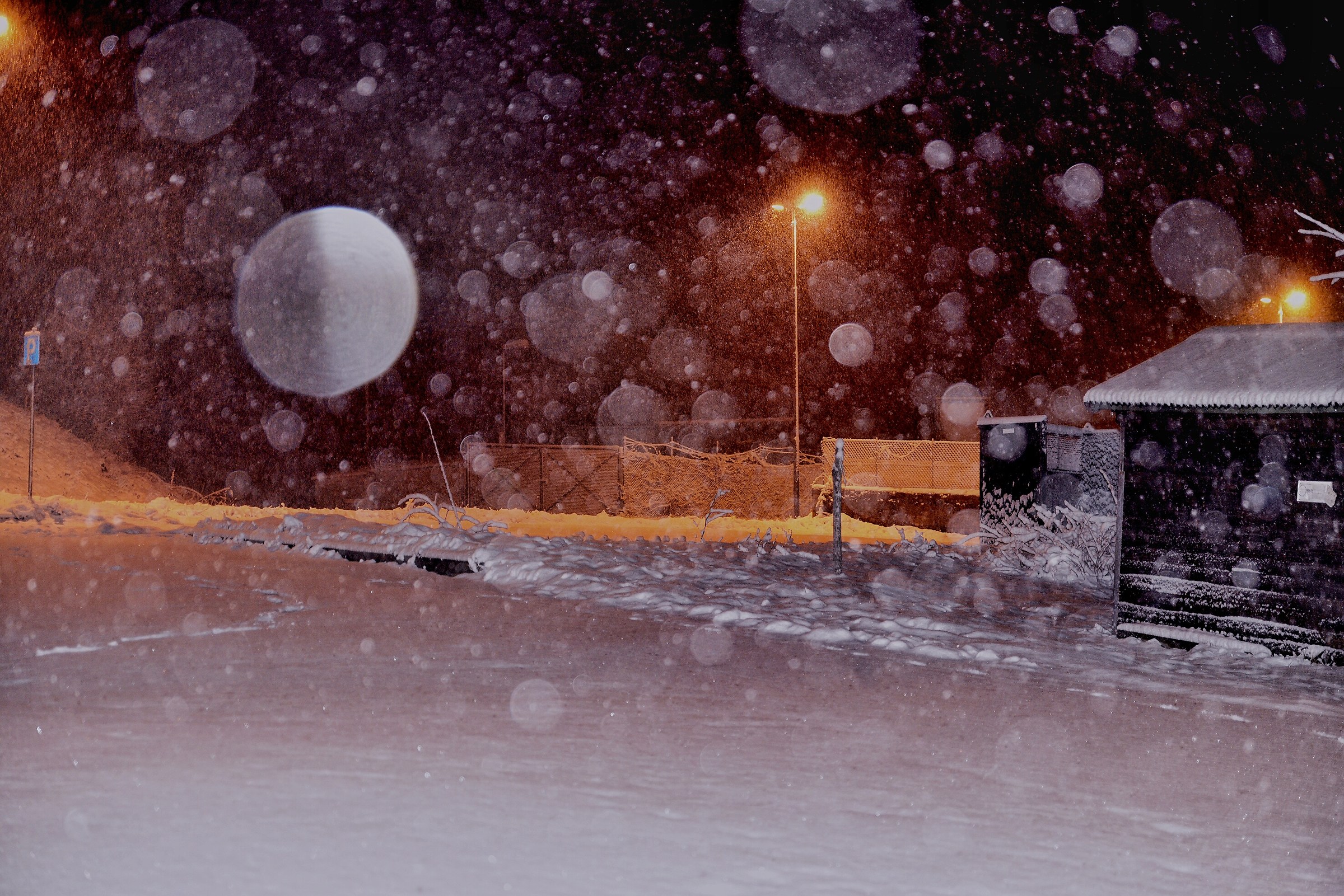 Snowfall in progress