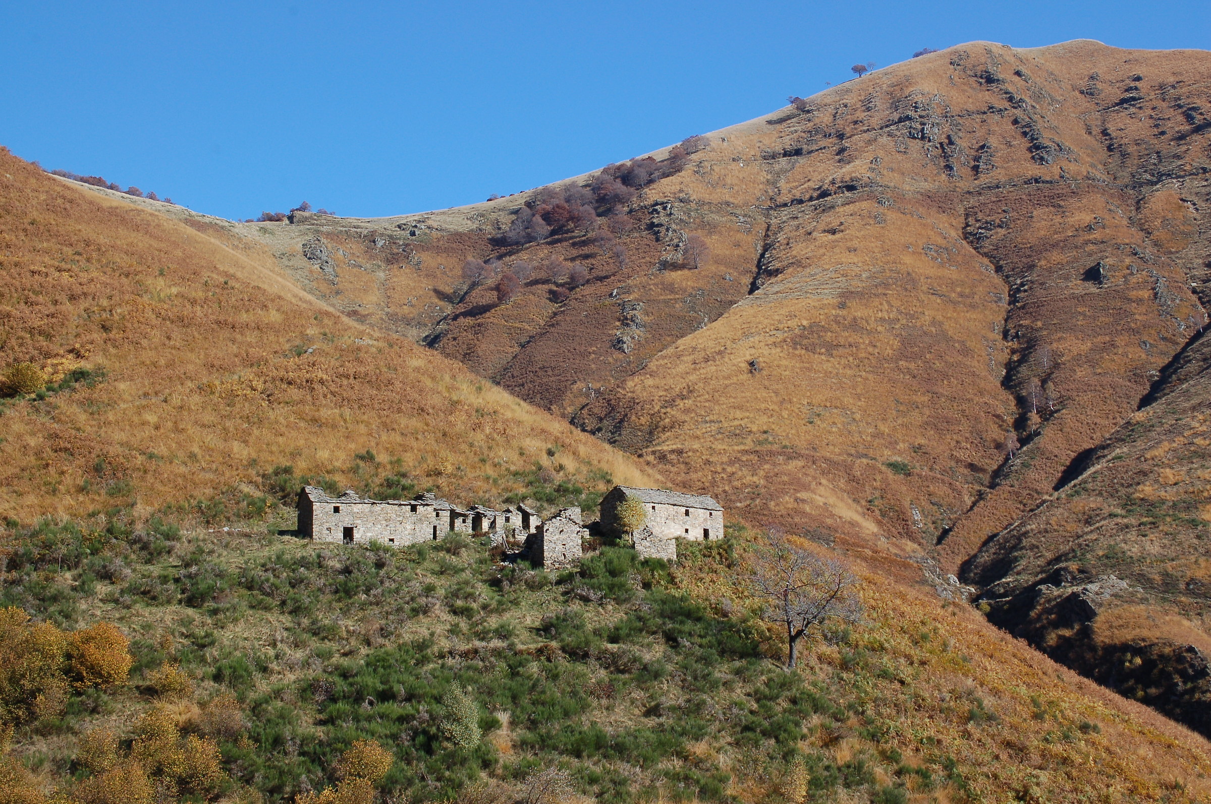 Upper Valley Intrasca in autunno2