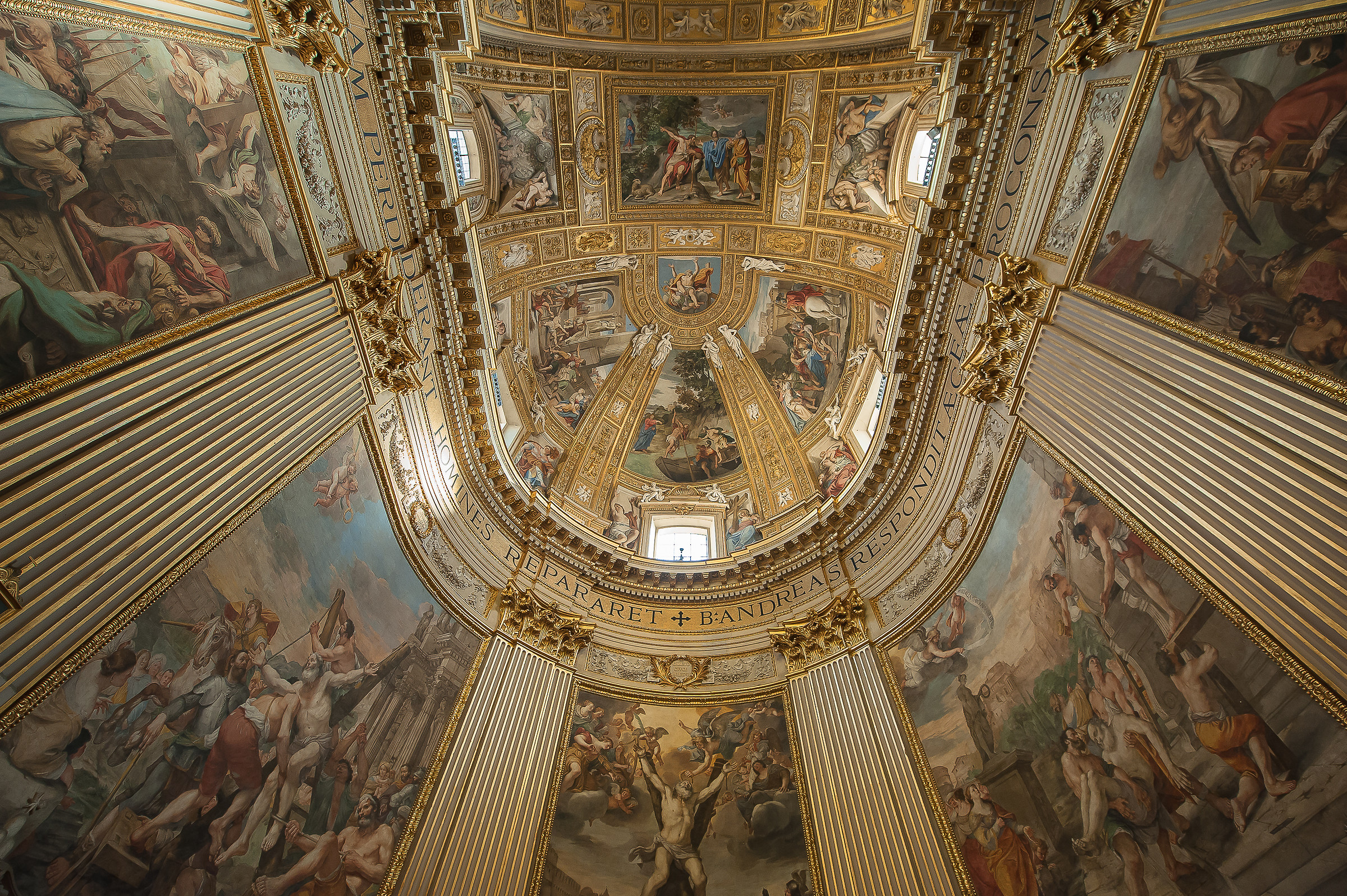 Roma-Interior S. Andrea della Valle