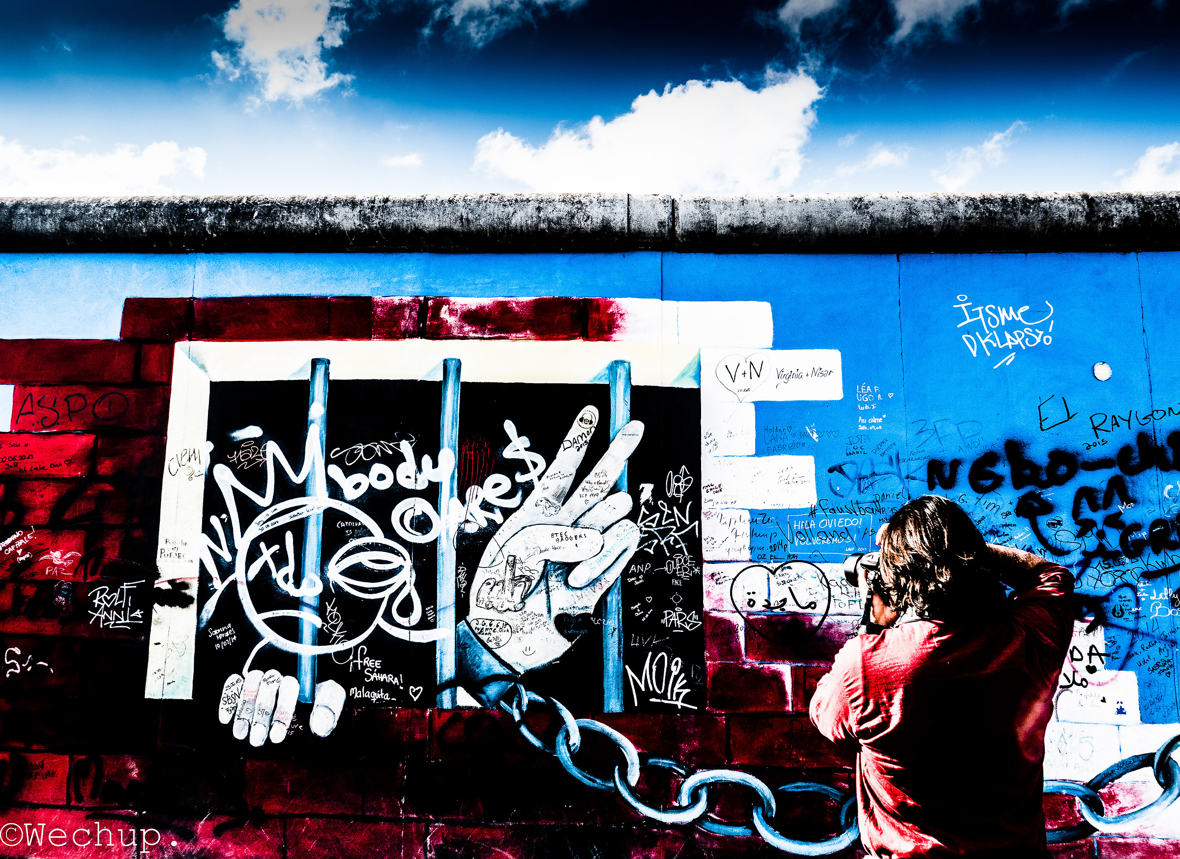 what remains of the Wall ***