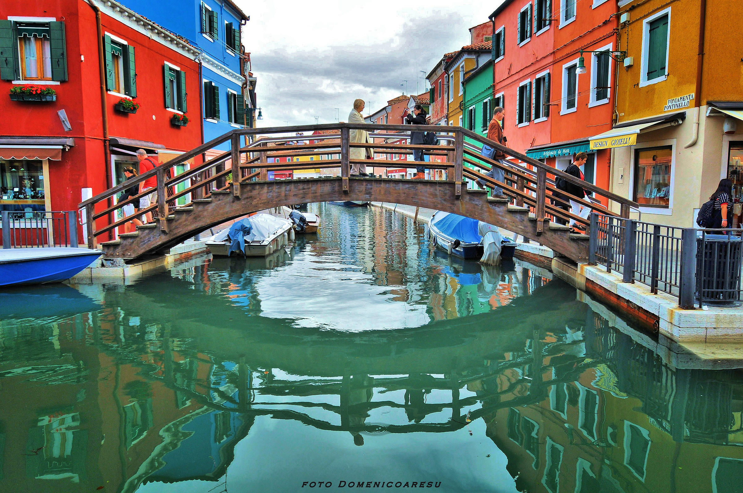 Burano L'Isola pastello