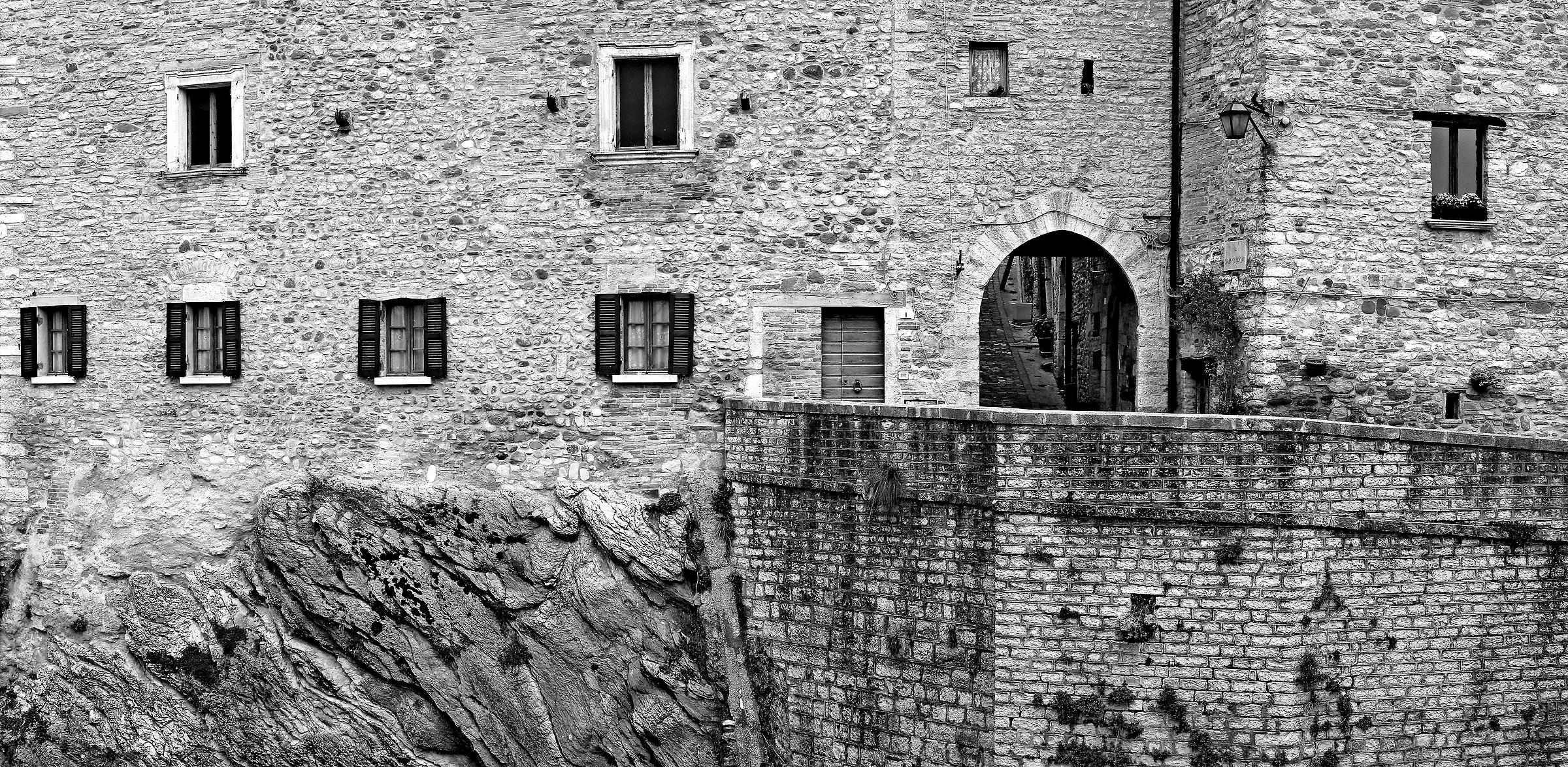 Piobbico - Ingresso al borgo