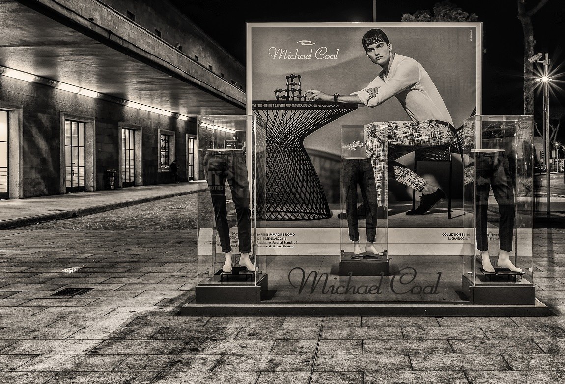 modello e modelli davanti SMN