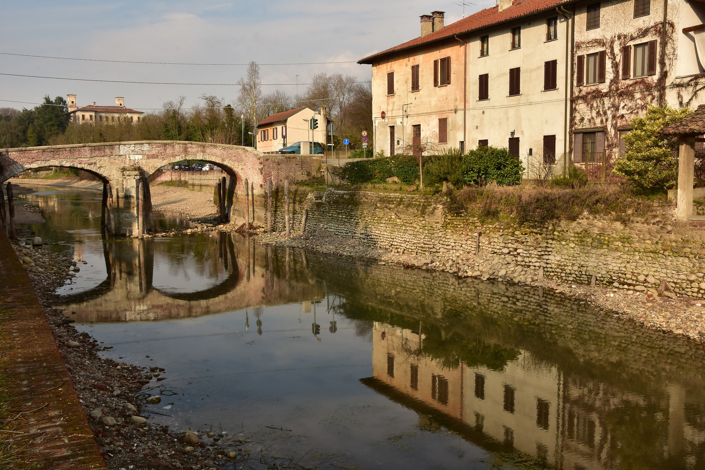 Cuggiono - naviglio grande in manutenzione