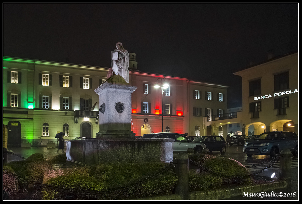 Tirano Piazza Cavour