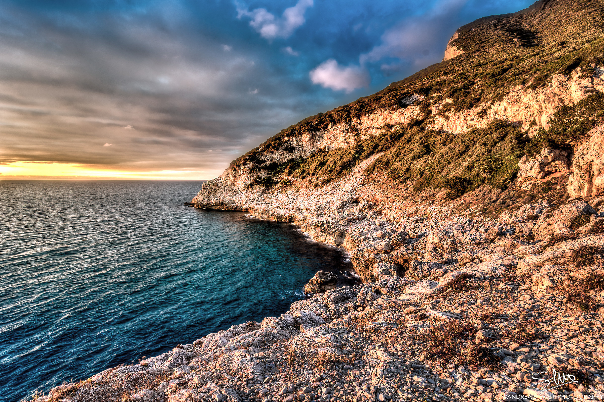 glimpse of the sea in San Felice Circeo