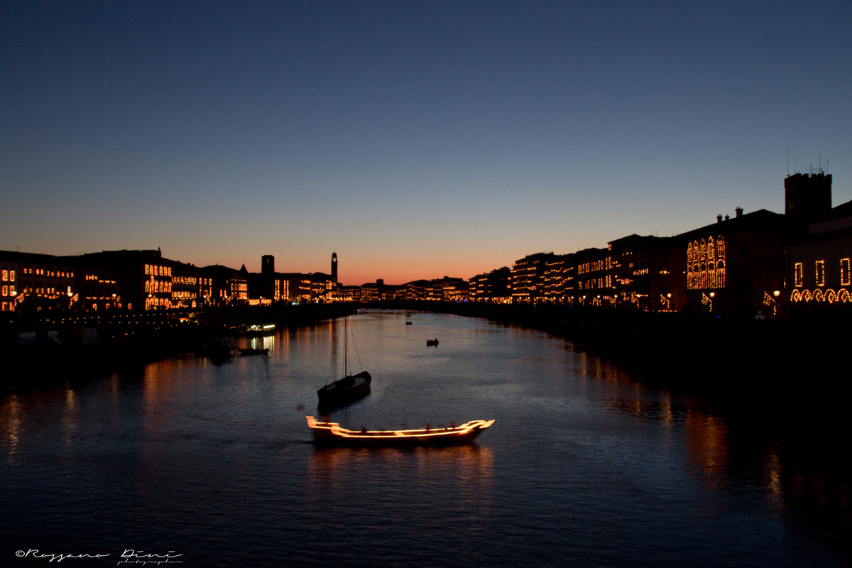 lungarno pisano. Luminara San Ranieri