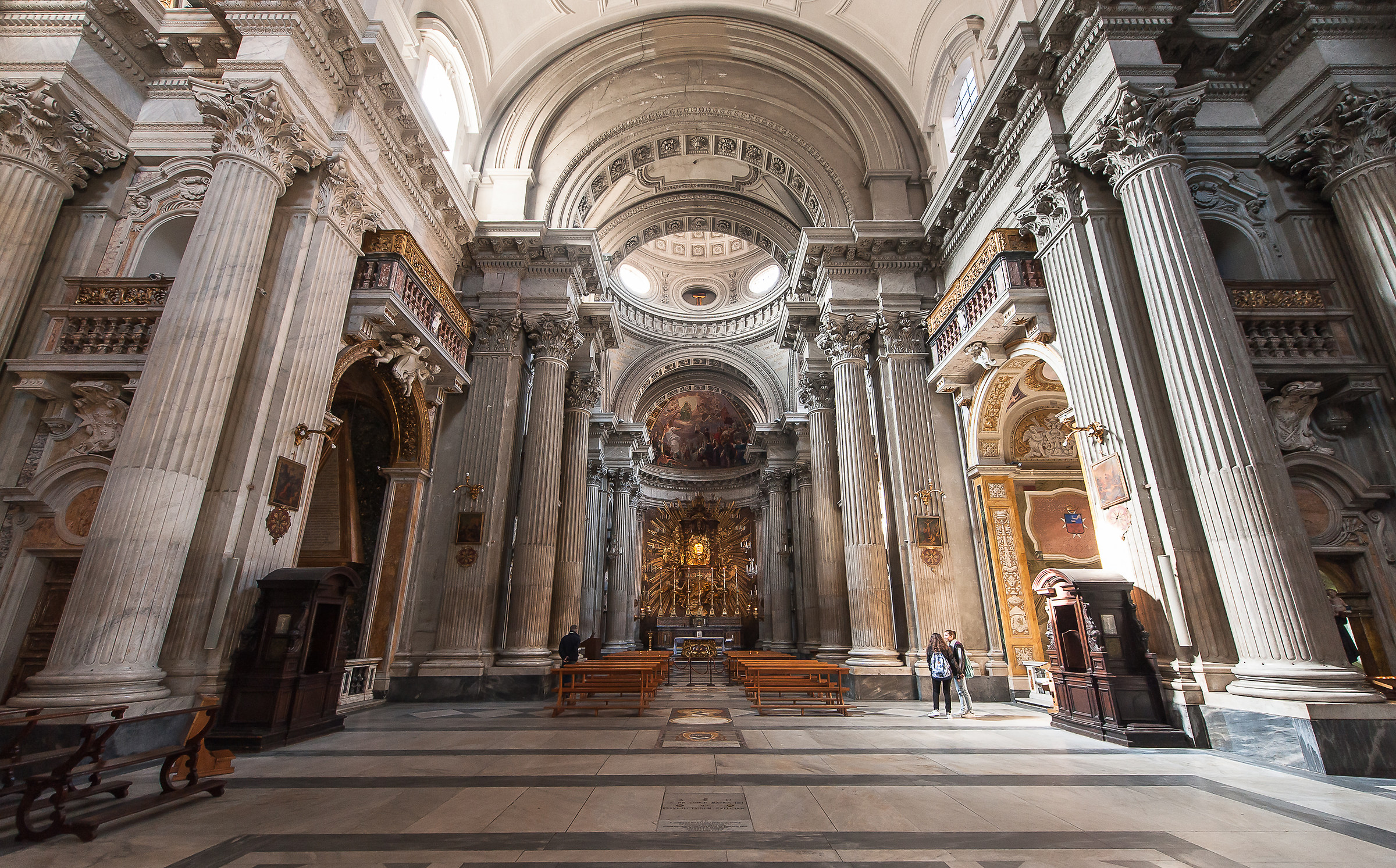 Roma-Interno S.Maria in Campitelli