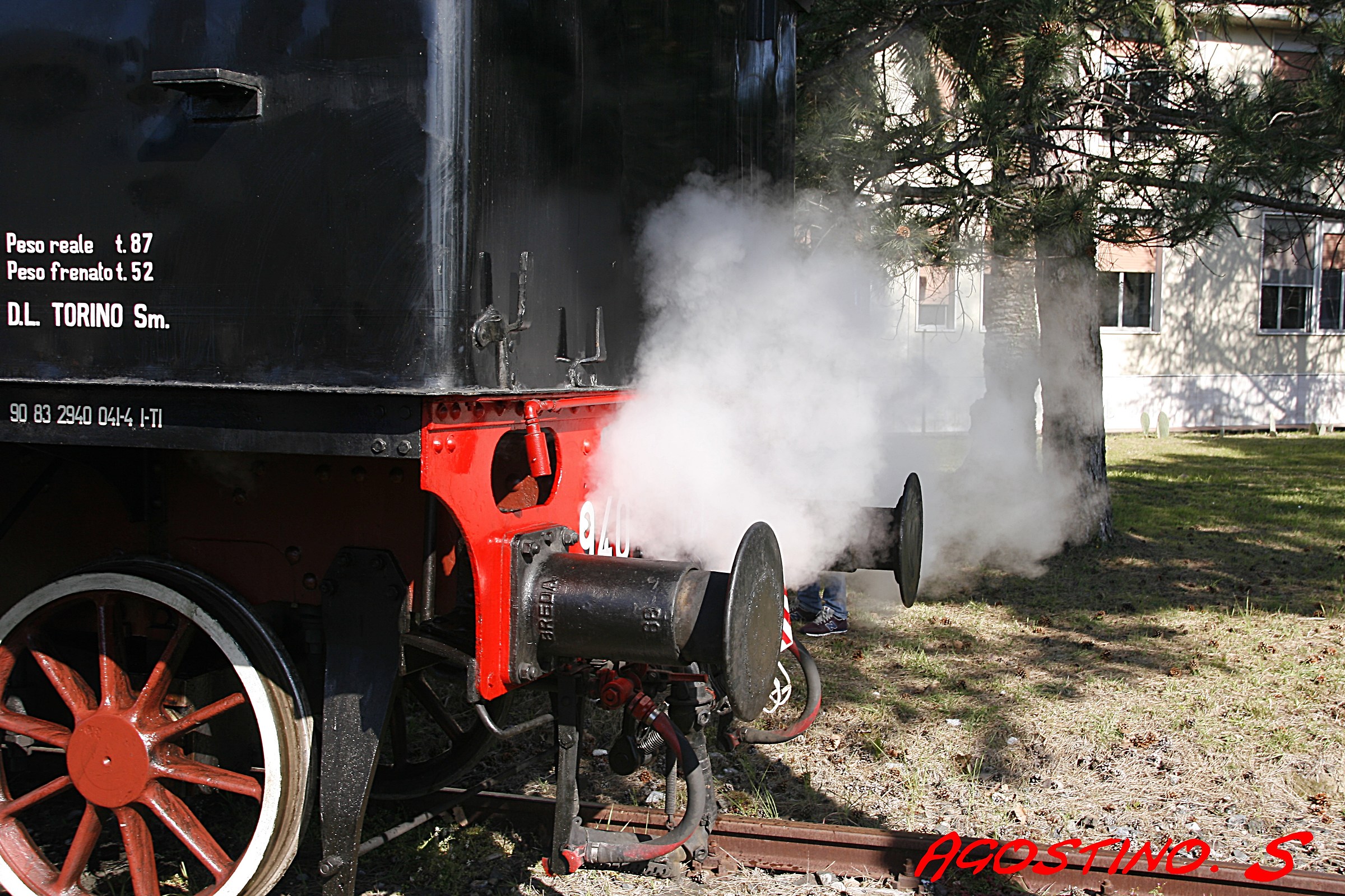 Steam locomotive