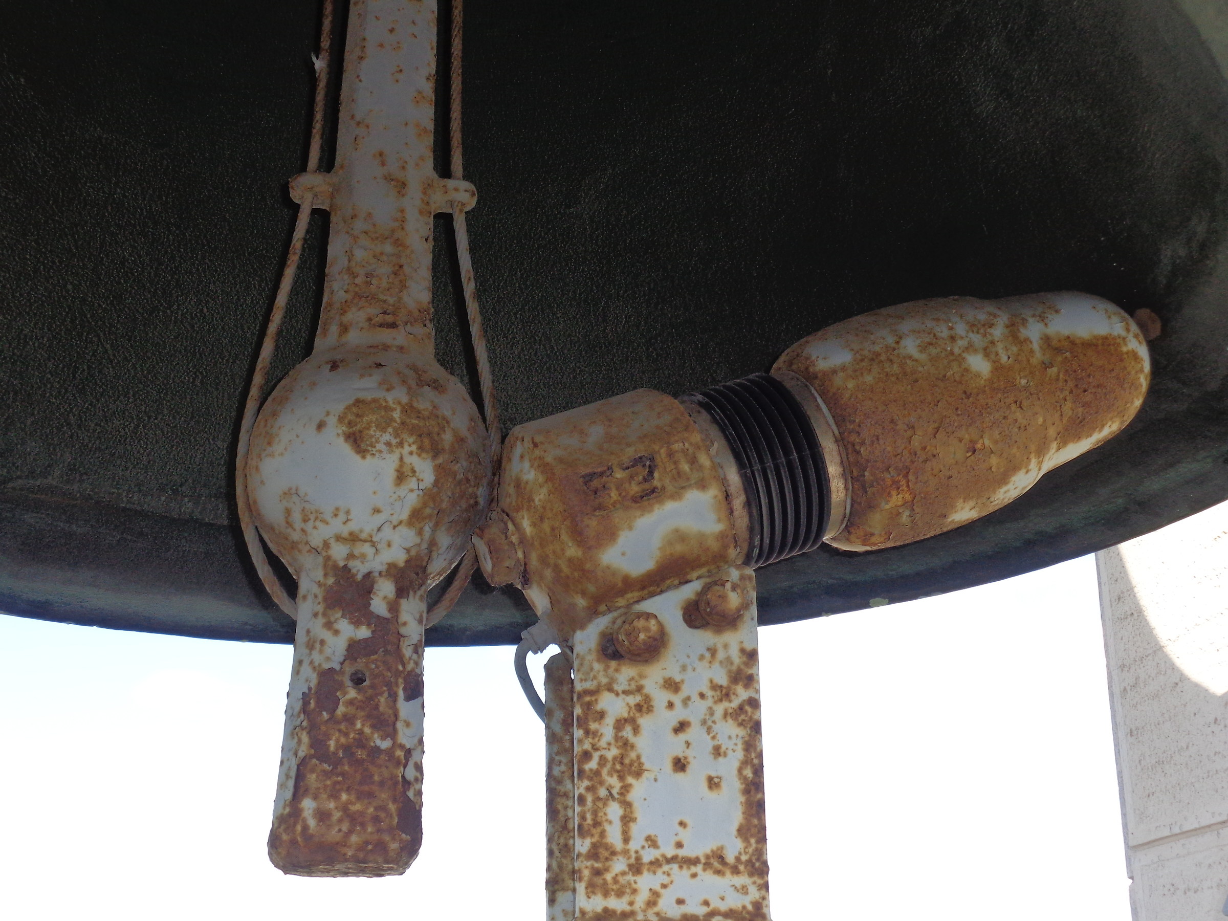 Er the big bell in Regina Apostolorum 3