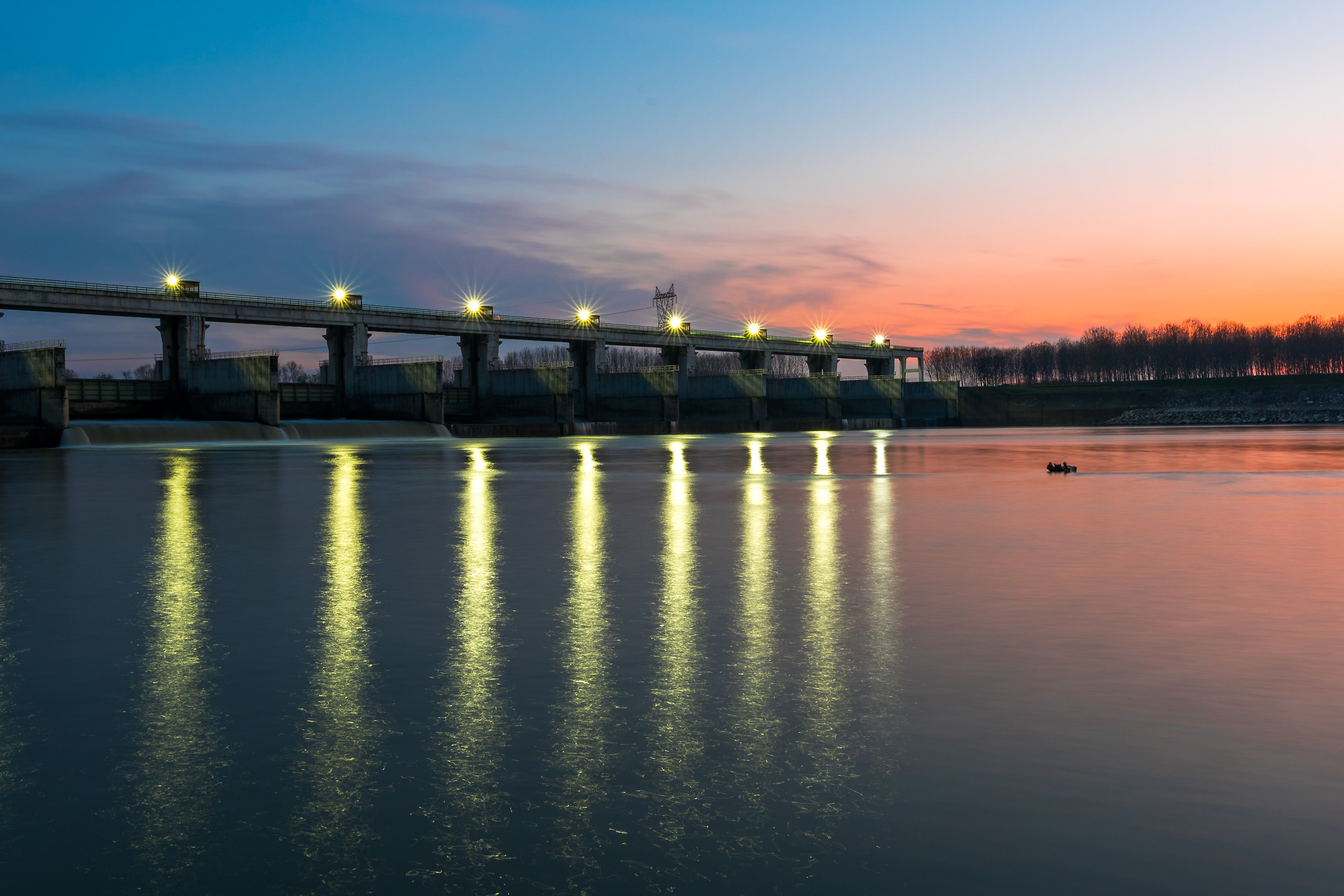 The massive dam on the river Po