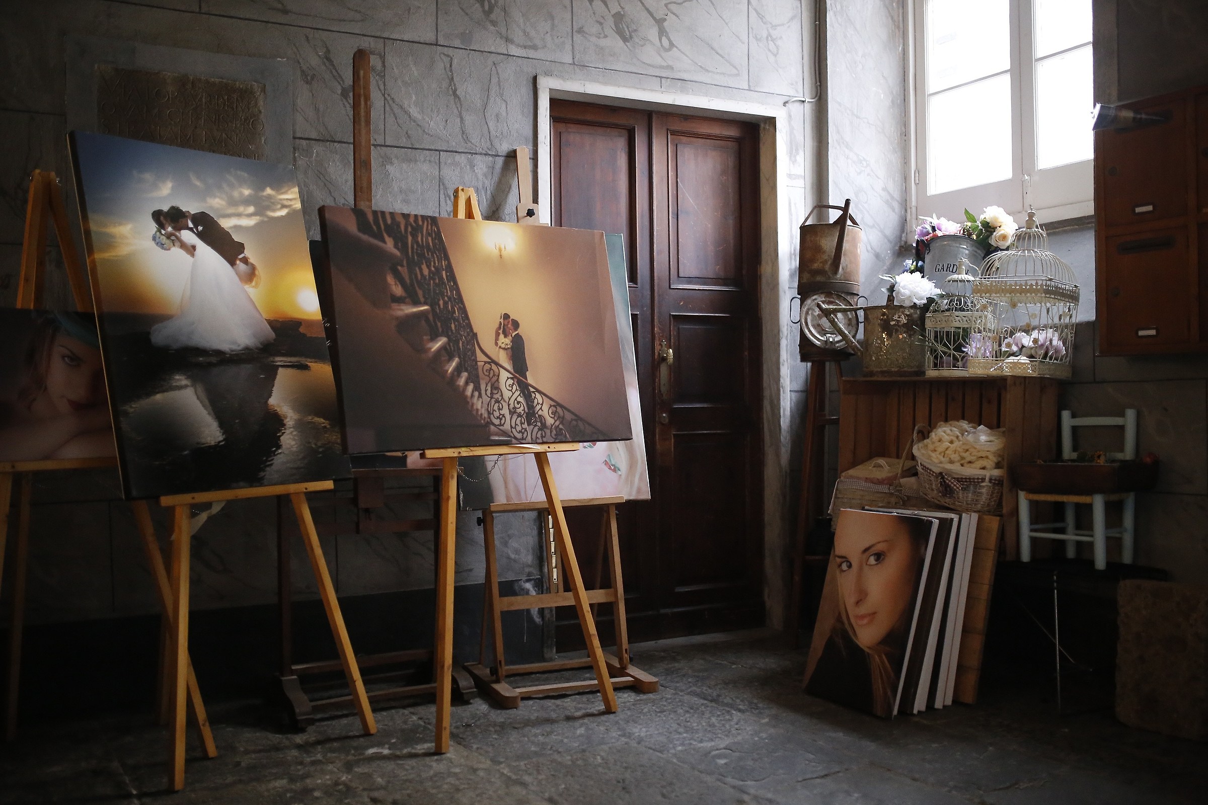 Antechamber of a portrait